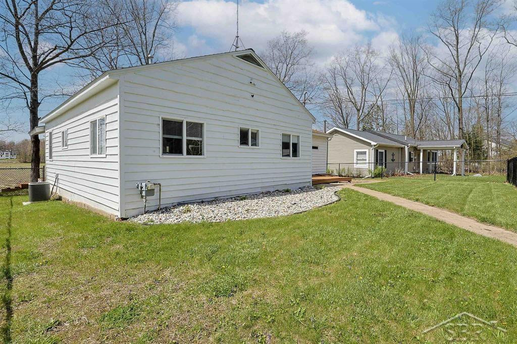 3588 Arapahoe Trail, Beaverton, MI 48612 — Photo 37