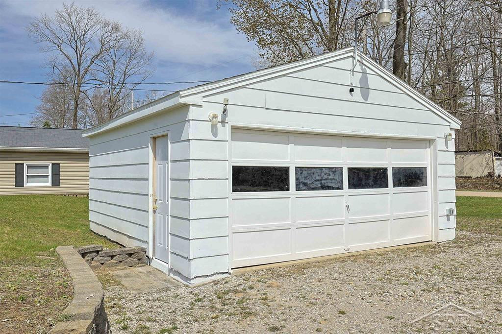 3588 Arapahoe Trail, Beaverton, MI 48612 — Photo 39