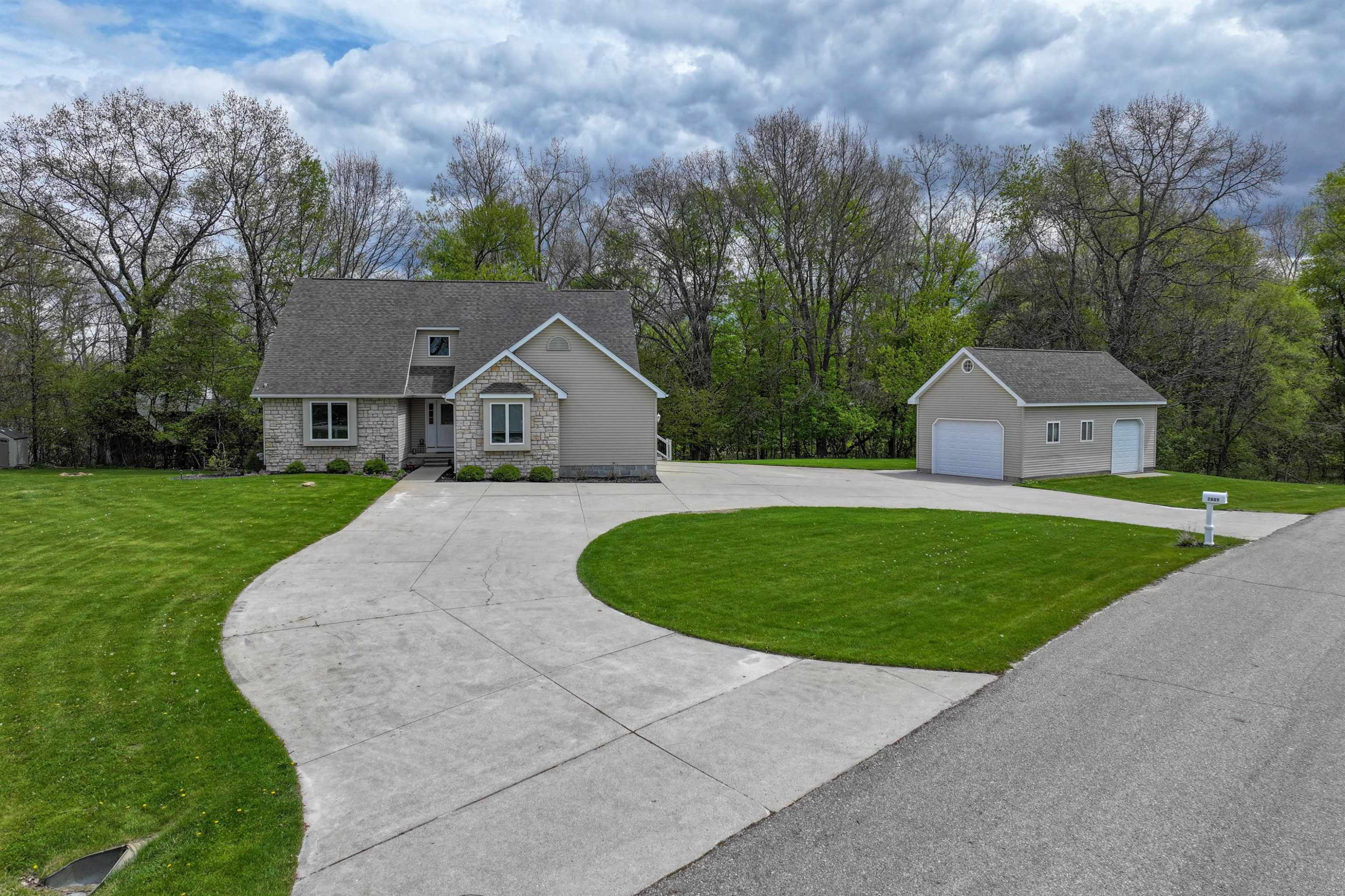 2889 Galway Bay Drive, Metamora, MI 48455
