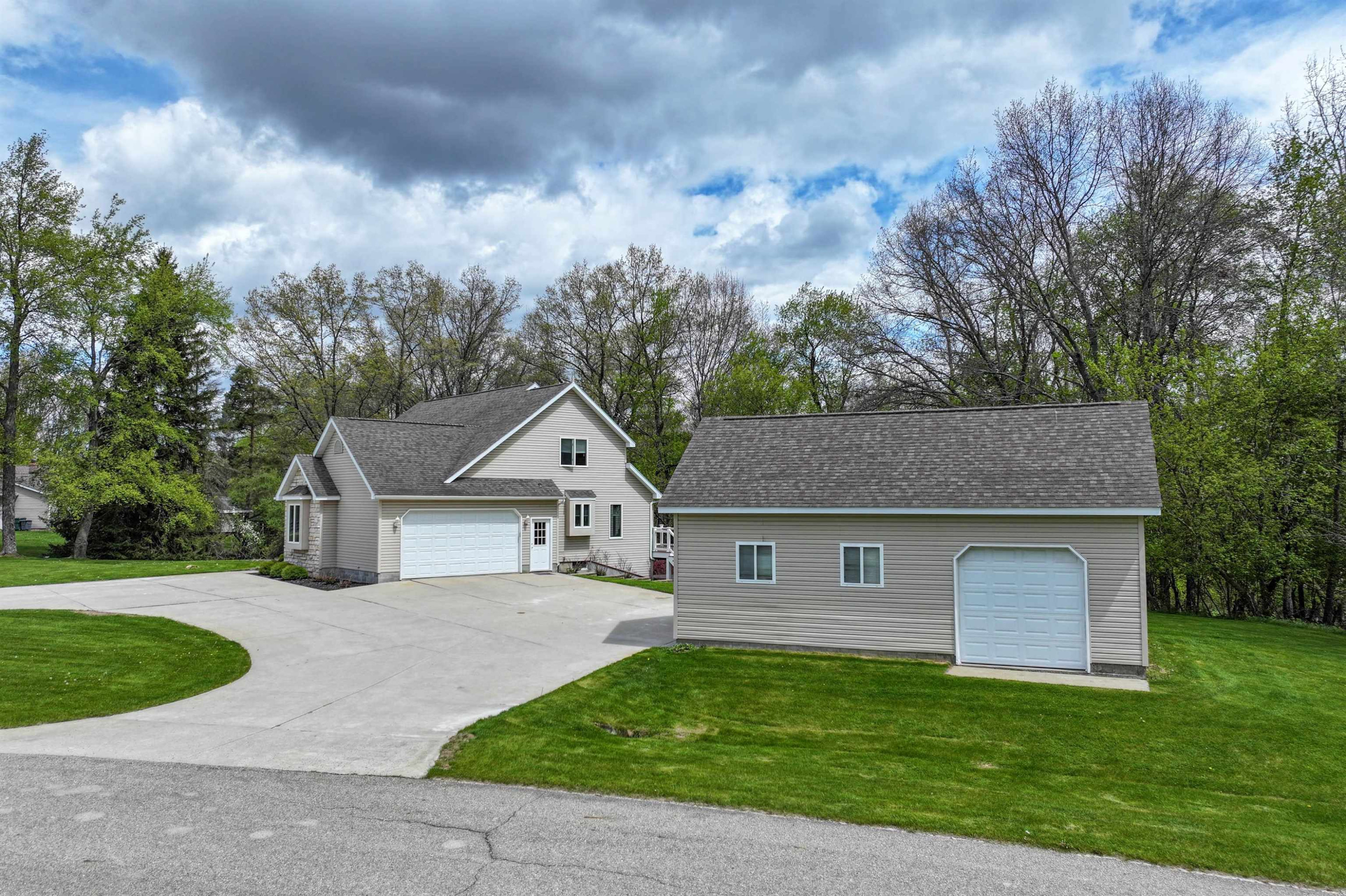 2889 Galway Bay Drive, Metamora, MI 48455 — Photo 4