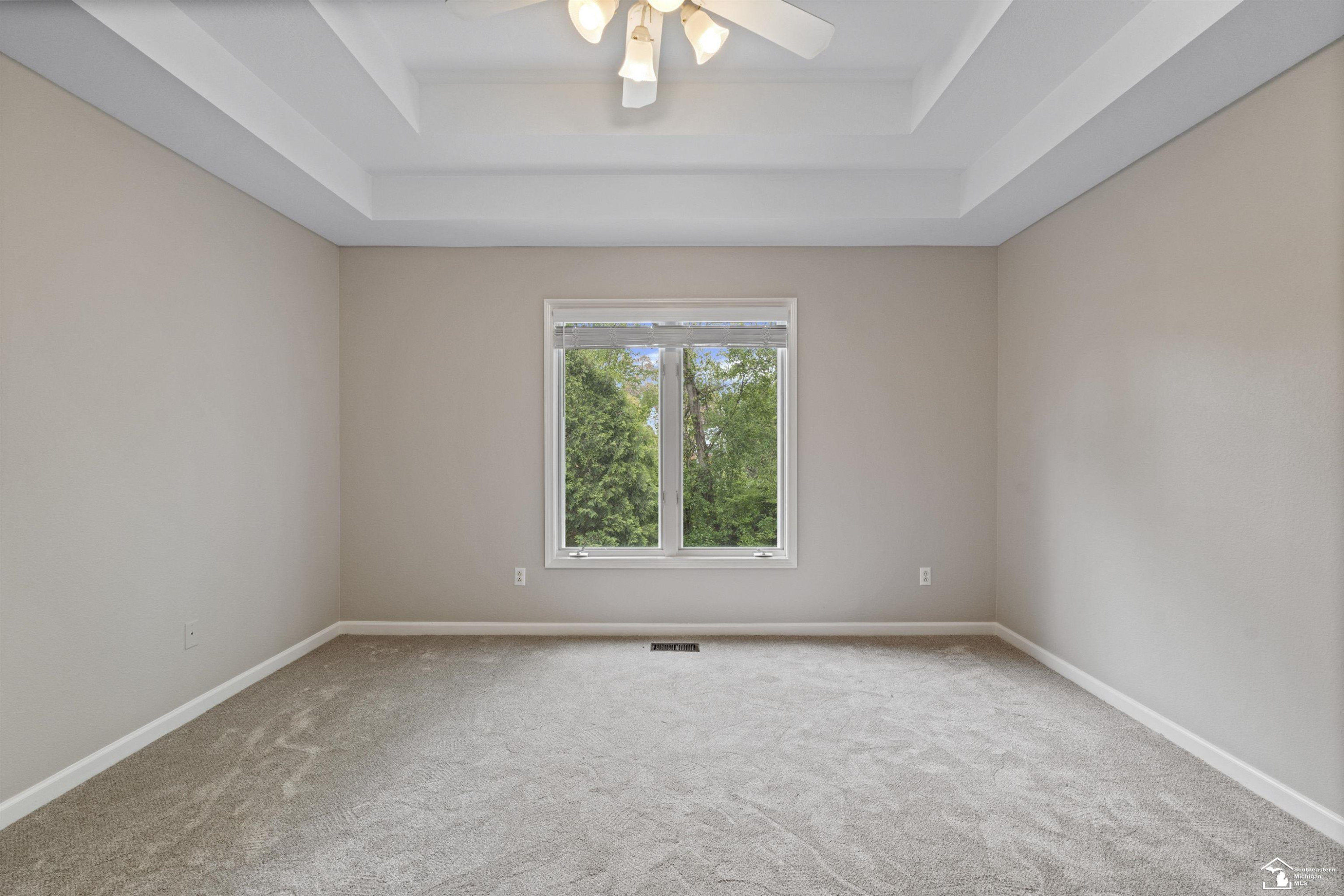 6647 Greenbriar Lane, Temperance, MI 48182 — Photo 16