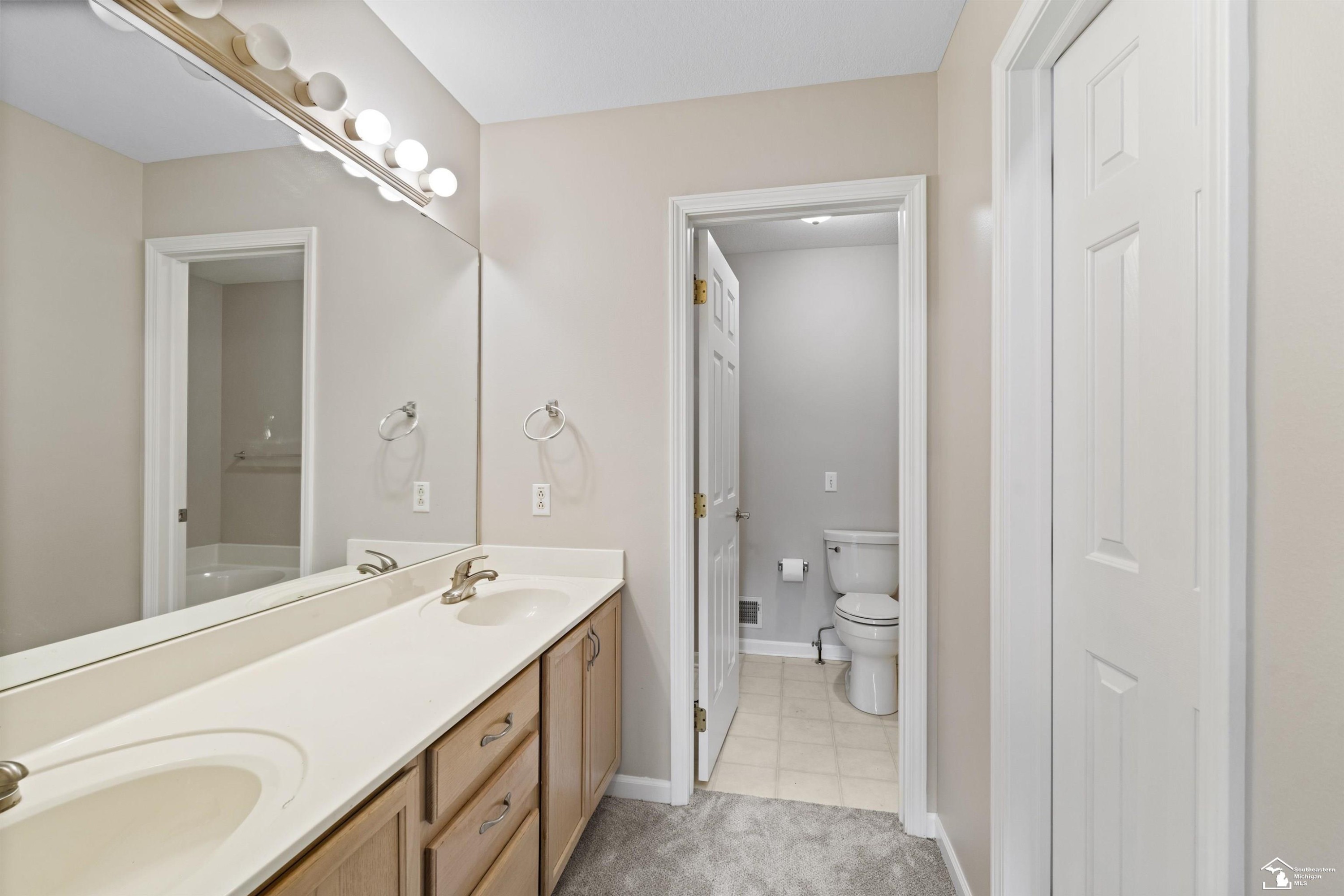 6647 Greenbriar Lane, Temperance, MI 48182 — Photo 18
