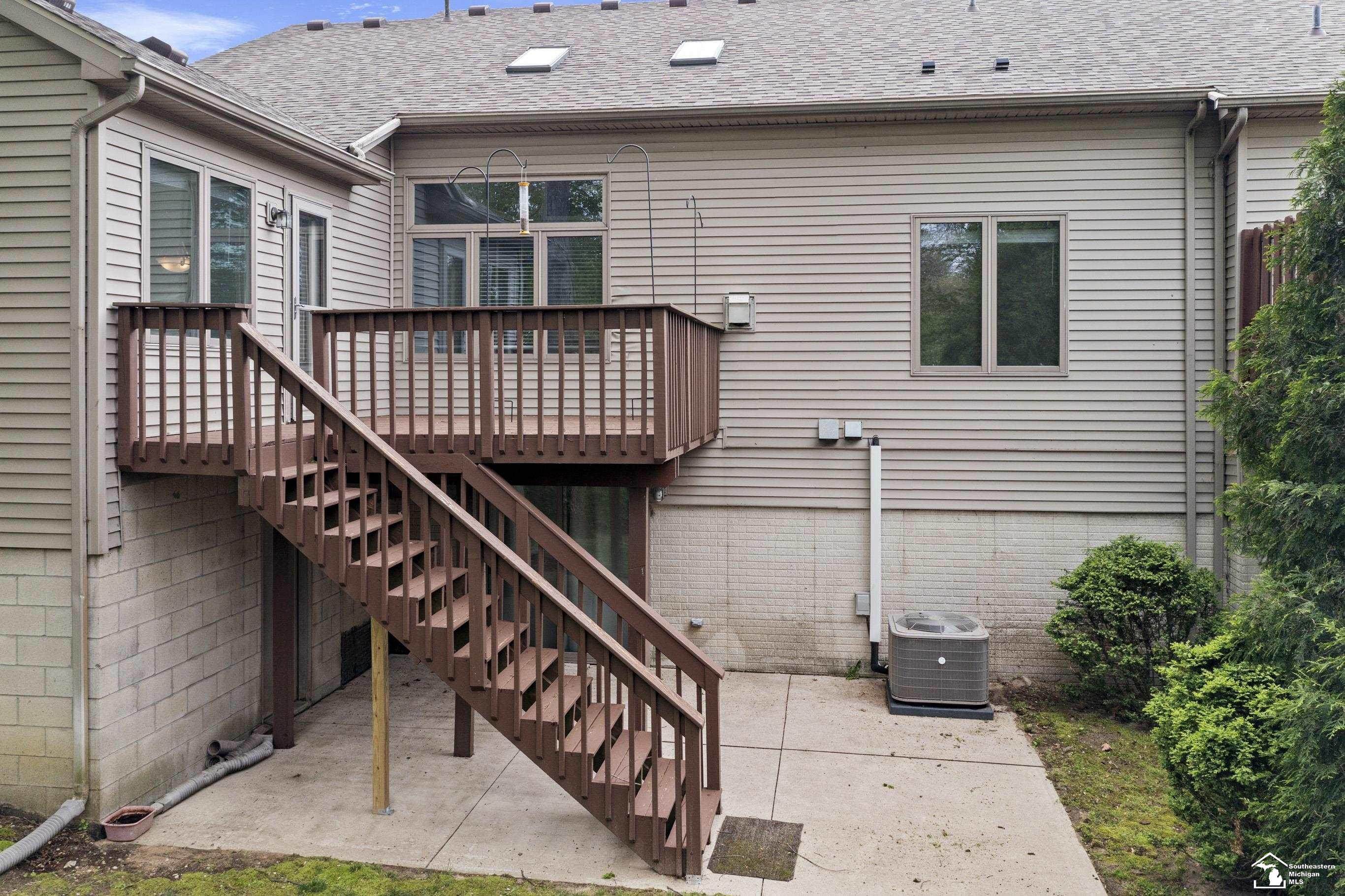 6647 Greenbriar Lane, Temperance, MI 48182 — Photo 39