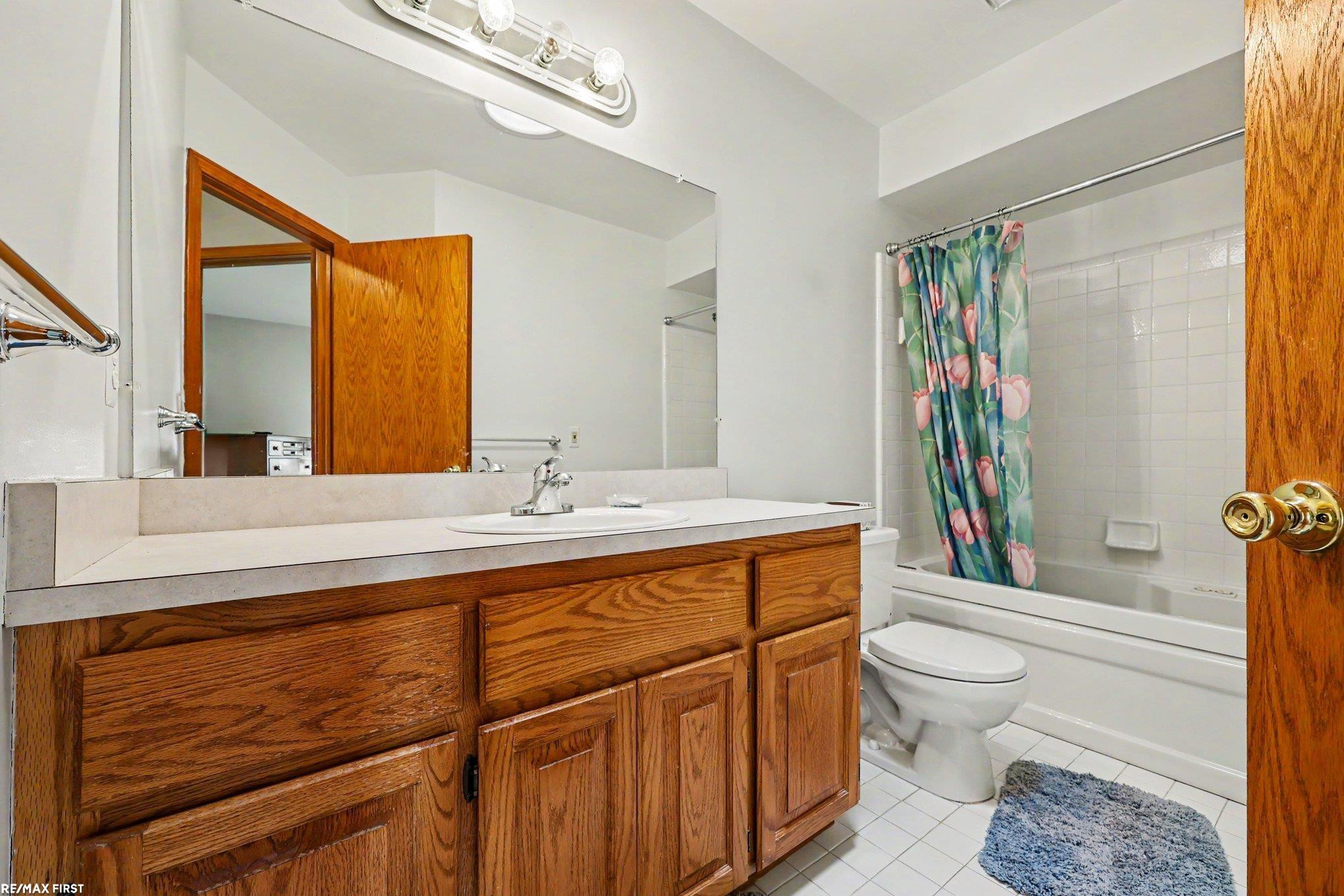 15916 French Creek Drive, Fraser, MI 48026 — Photo 21