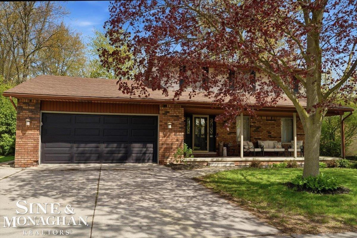 360 Constitution Avenue, Marysville, MI 48040 — Photo 2