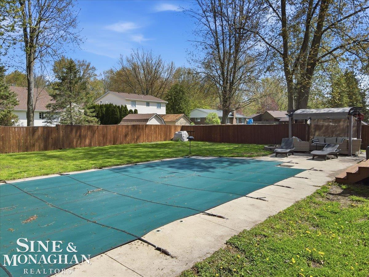 360 Constitution Avenue, Marysville, MI 48040 — Photo 36