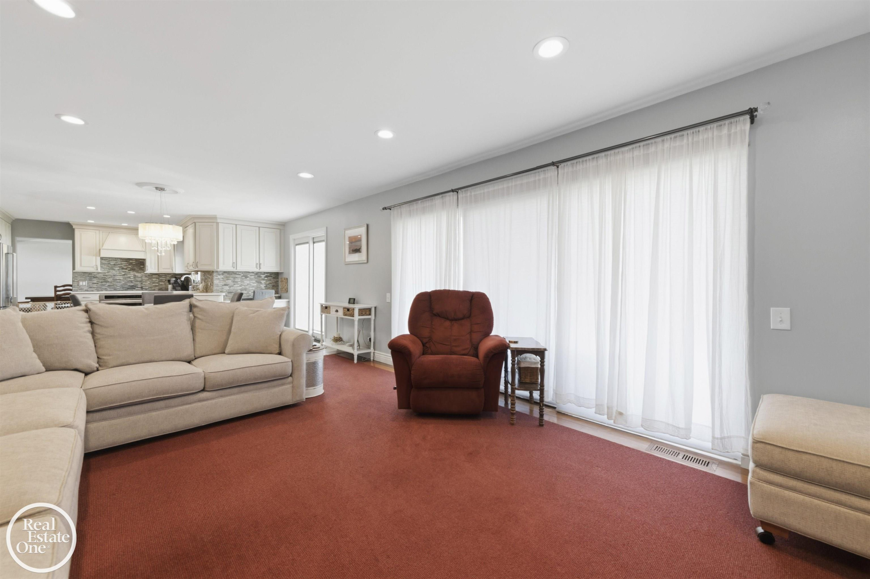 812 Moorland Drive, Grosse Pointe Woods, MI 48236 — Photo 14