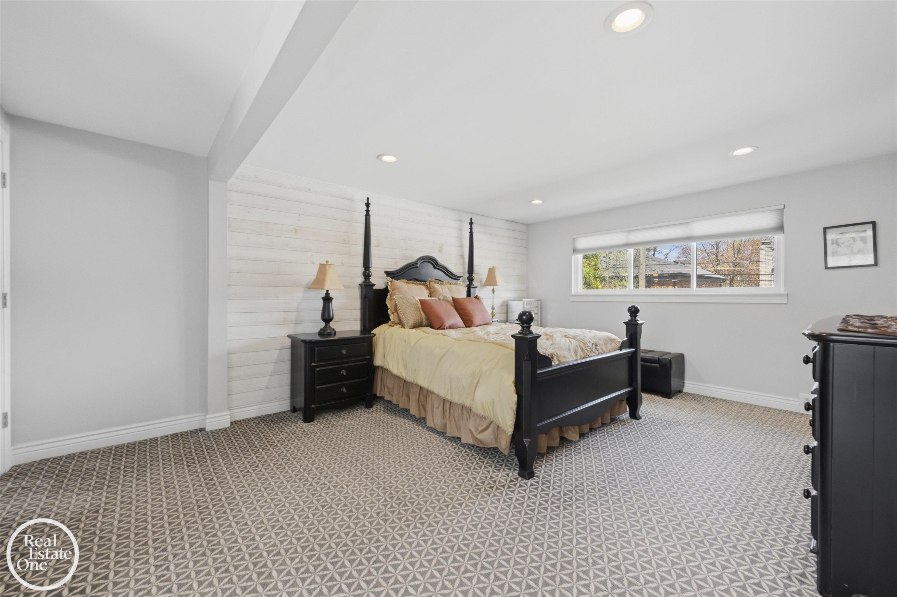 812 Moorland Drive, Grosse Pointe Woods, MI 48236 — Photo 17