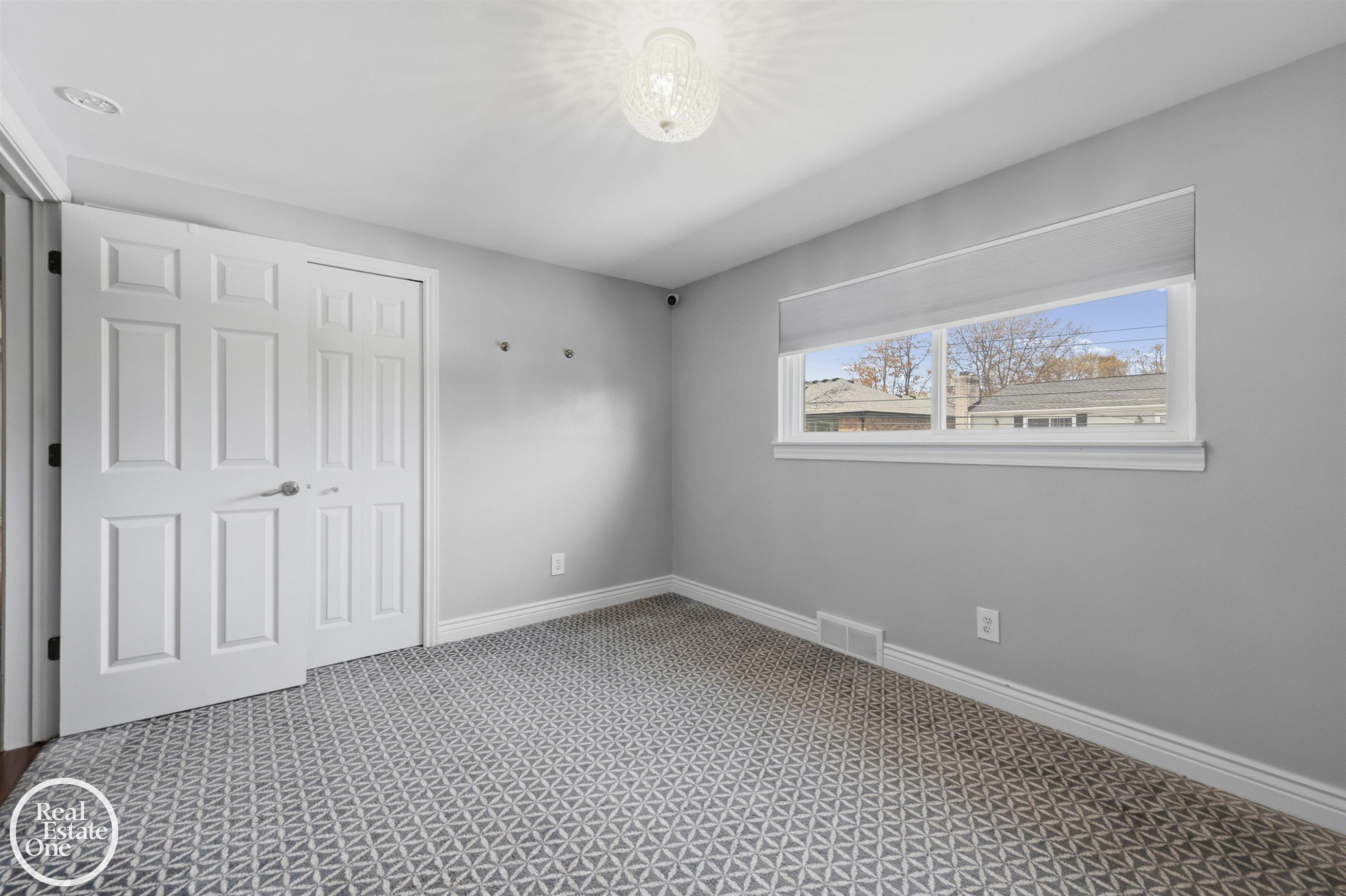 812 Moorland Drive, Grosse Pointe Woods, MI 48236 — Photo 23