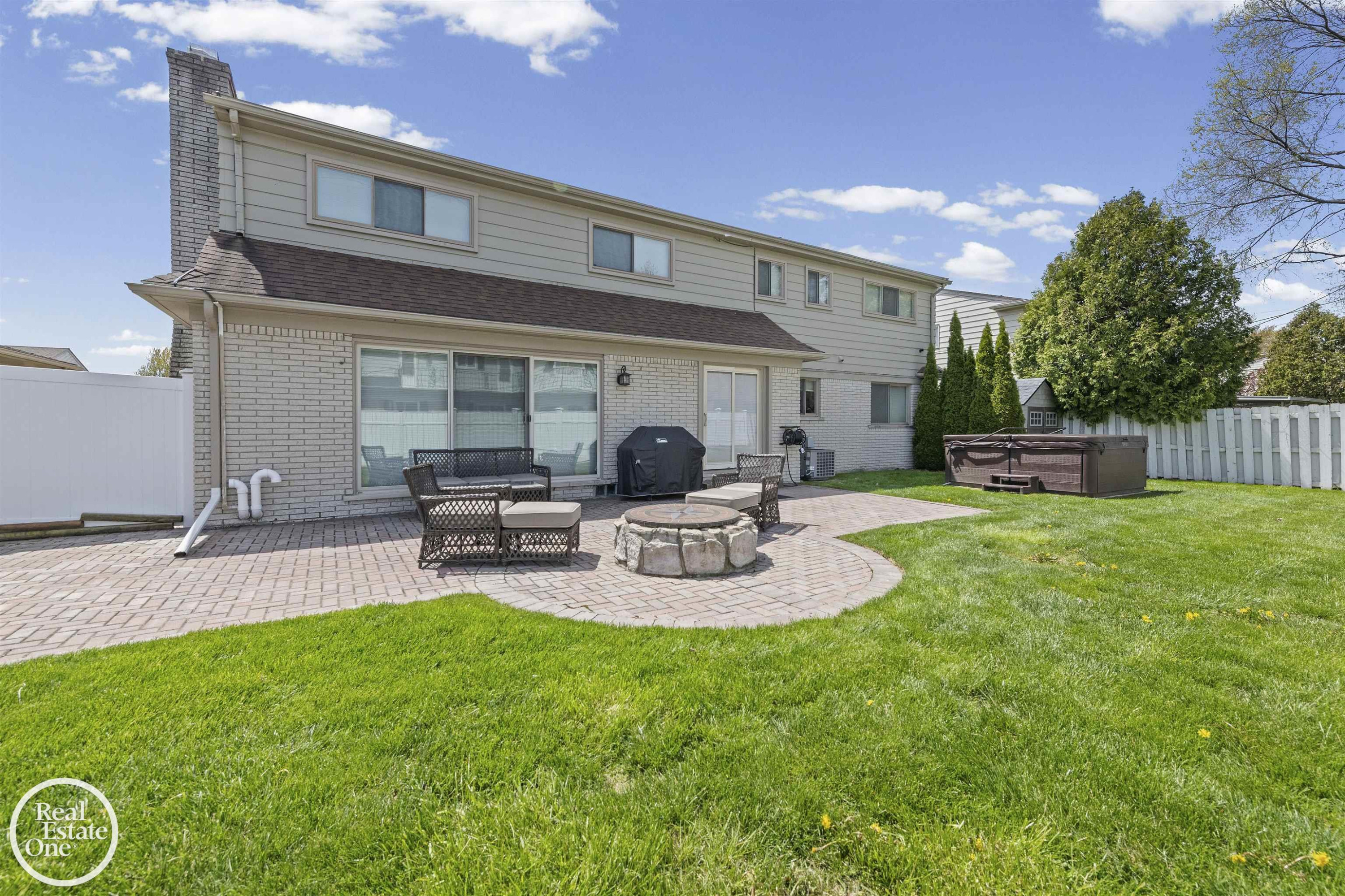 812 Moorland Drive, Grosse Pointe Woods, MI 48236 — Photo 39