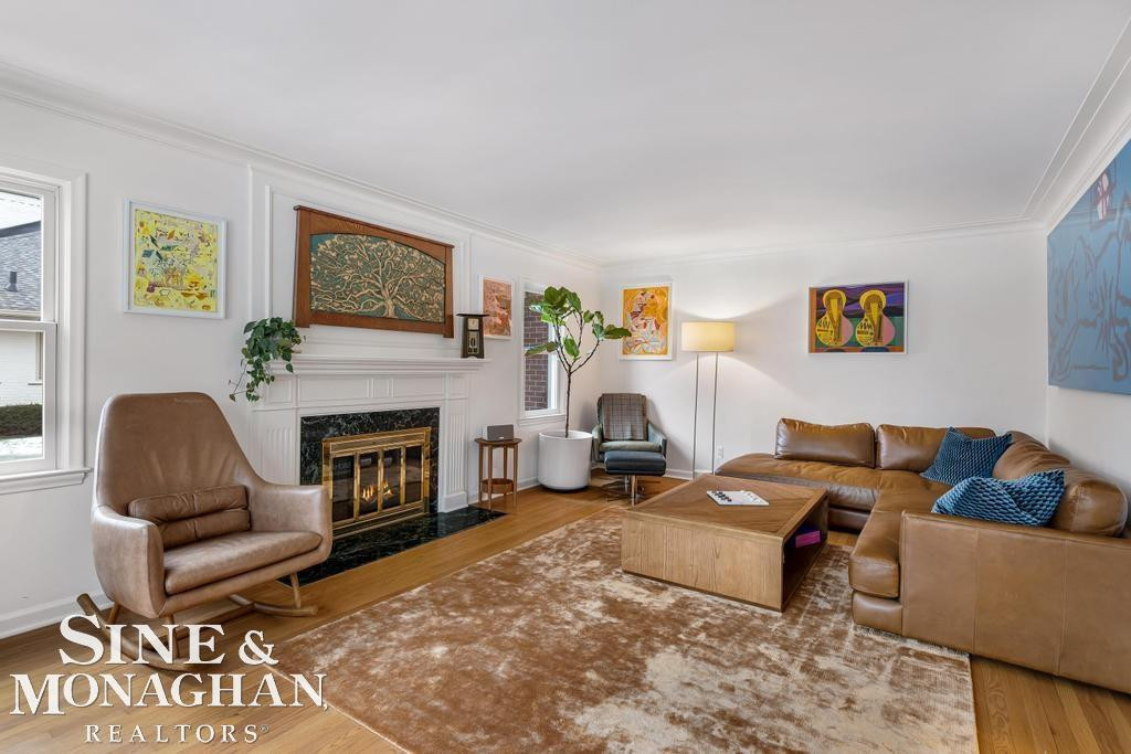 565 Lochmoor Boulevard, Grosse Pointe Woods, MI 48236 — Photo 8