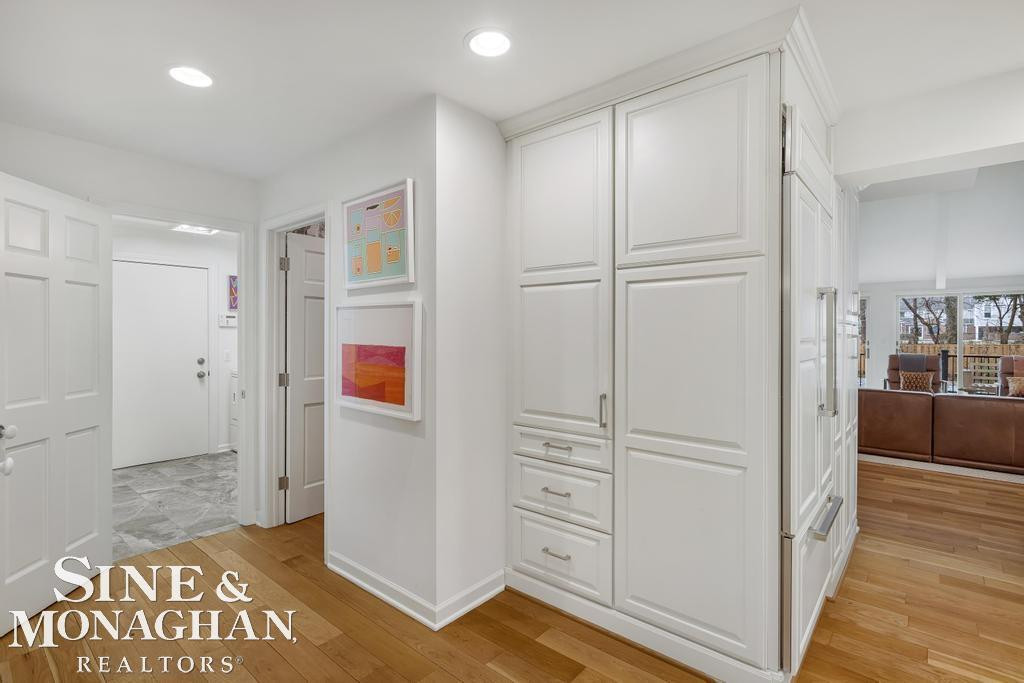 565 Lochmoor Boulevard, Grosse Pointe Woods, MI 48236 — Photo 24