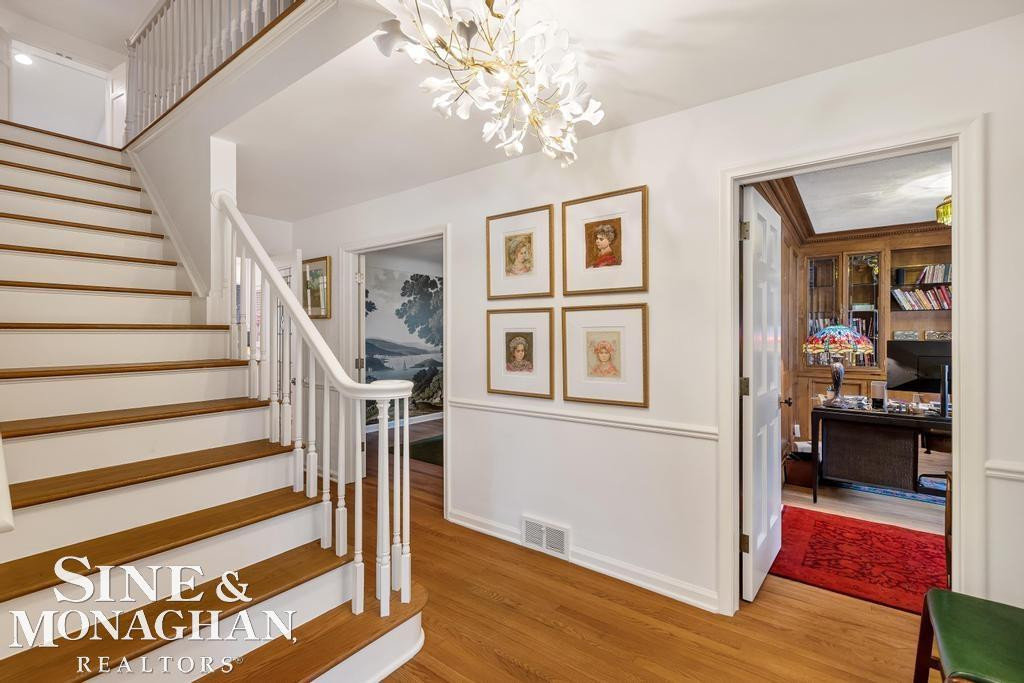 565 Lochmoor Boulevard, Grosse Pointe Woods, MI 48236 — Photo 39