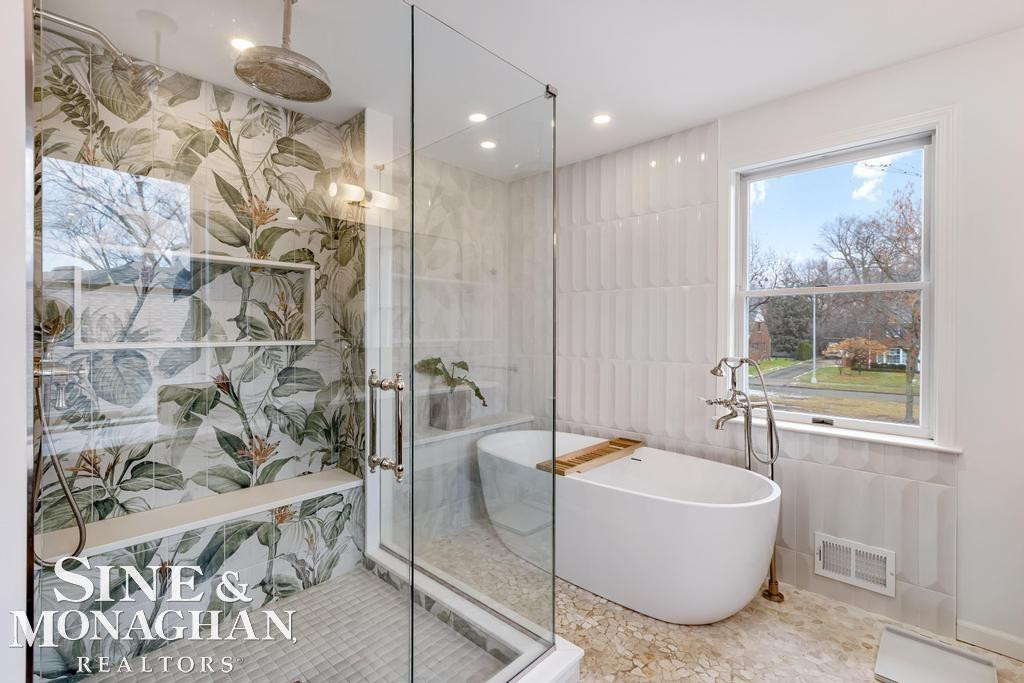 565 Lochmoor Boulevard, Grosse Pointe Woods, MI 48236 — Photo 49
