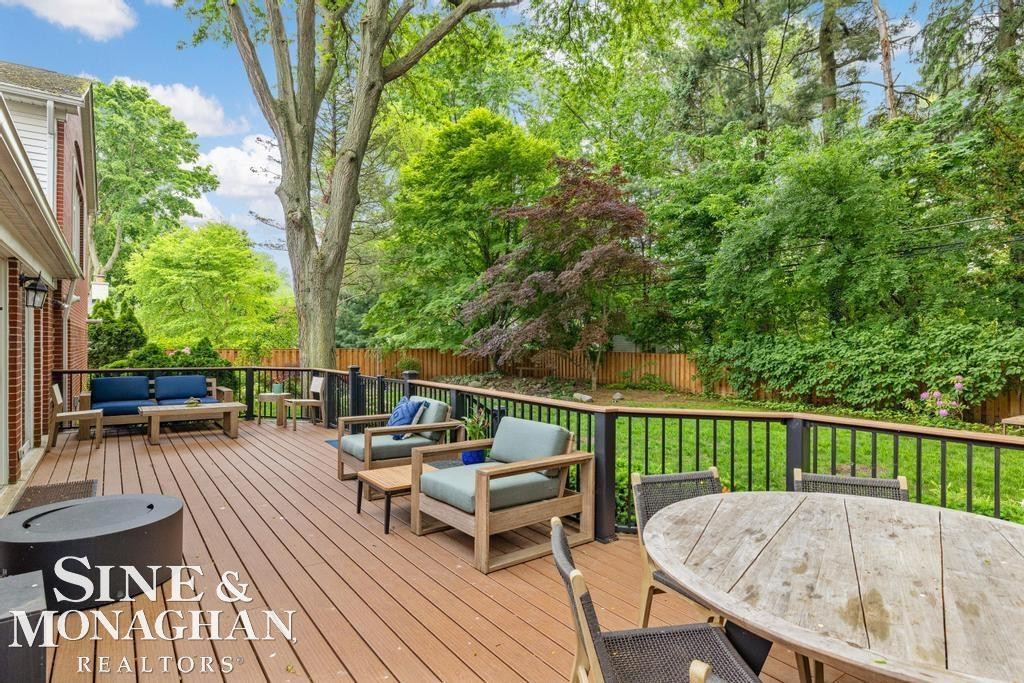 565 Lochmoor Boulevard, Grosse Pointe Woods, MI 48236 — Photo 75