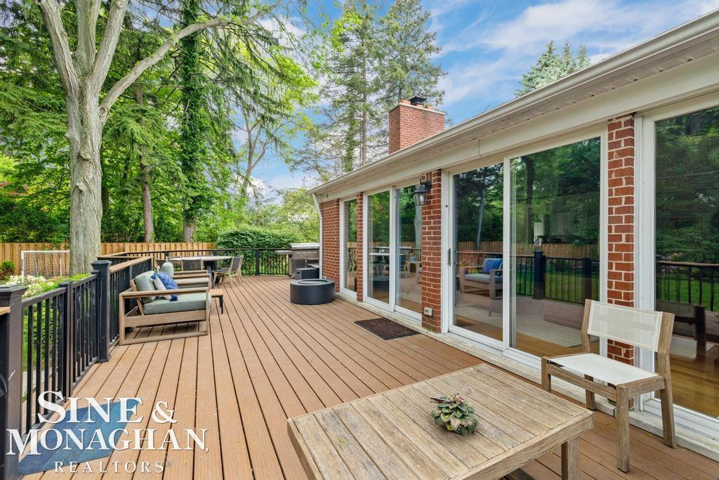 565 Lochmoor Boulevard, Grosse Pointe Woods, MI 48236 — Photo 76