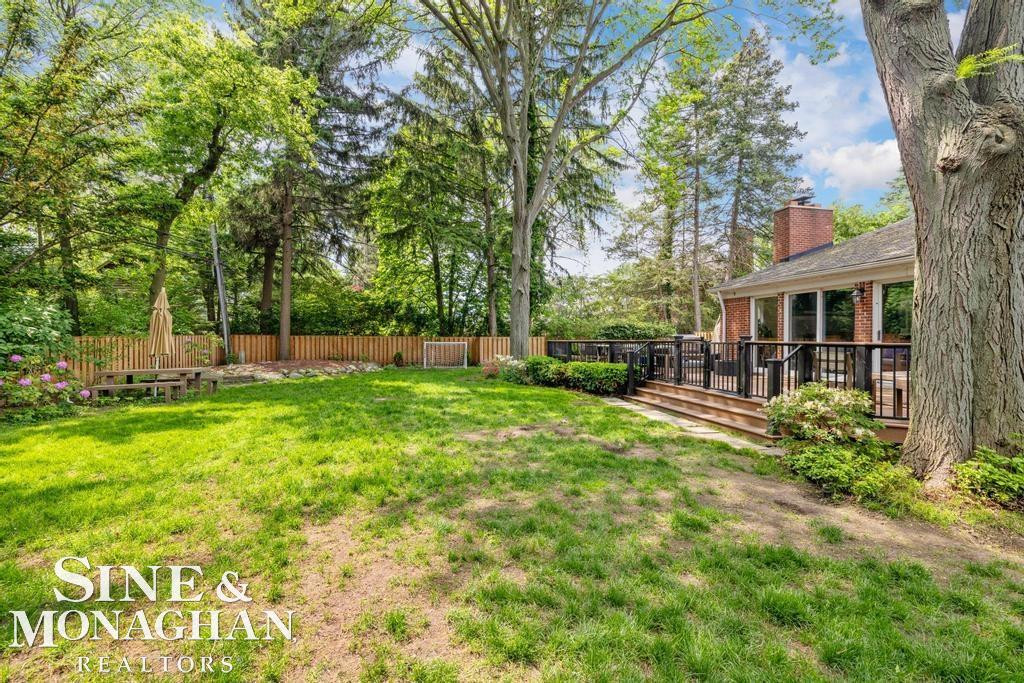 565 Lochmoor Boulevard, Grosse Pointe Woods, MI 48236 — Photo 82