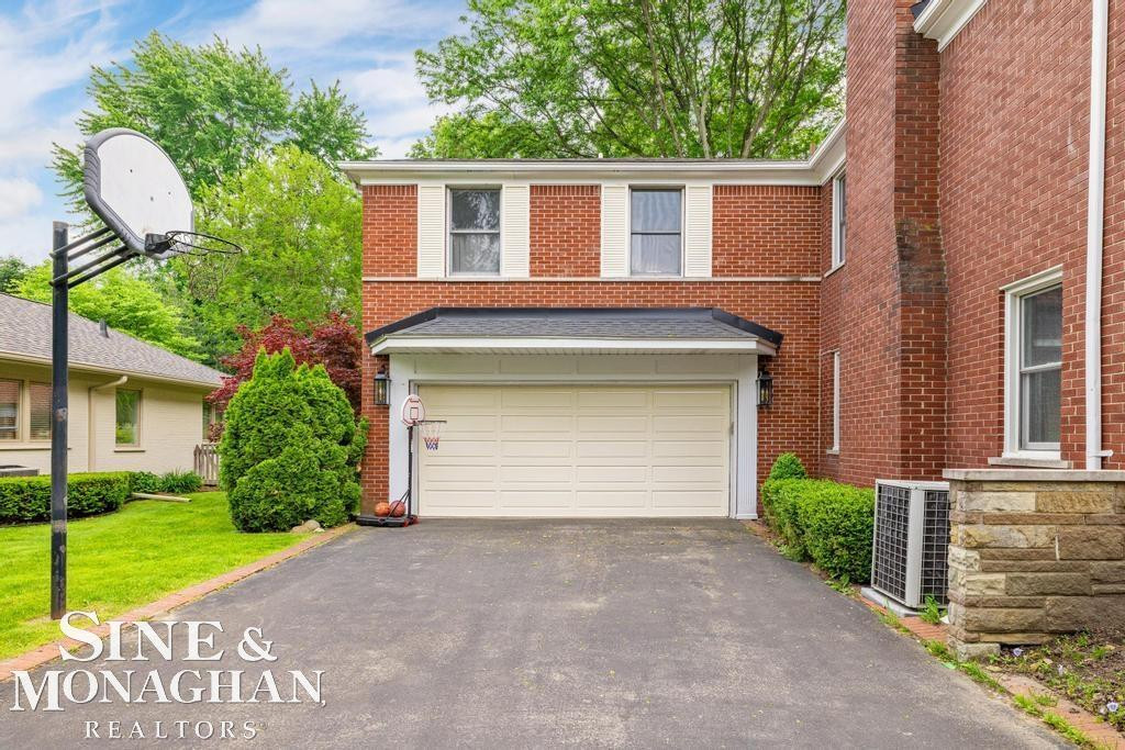 565 Lochmoor Boulevard, Grosse Pointe Woods, MI 48236 — Photo 88