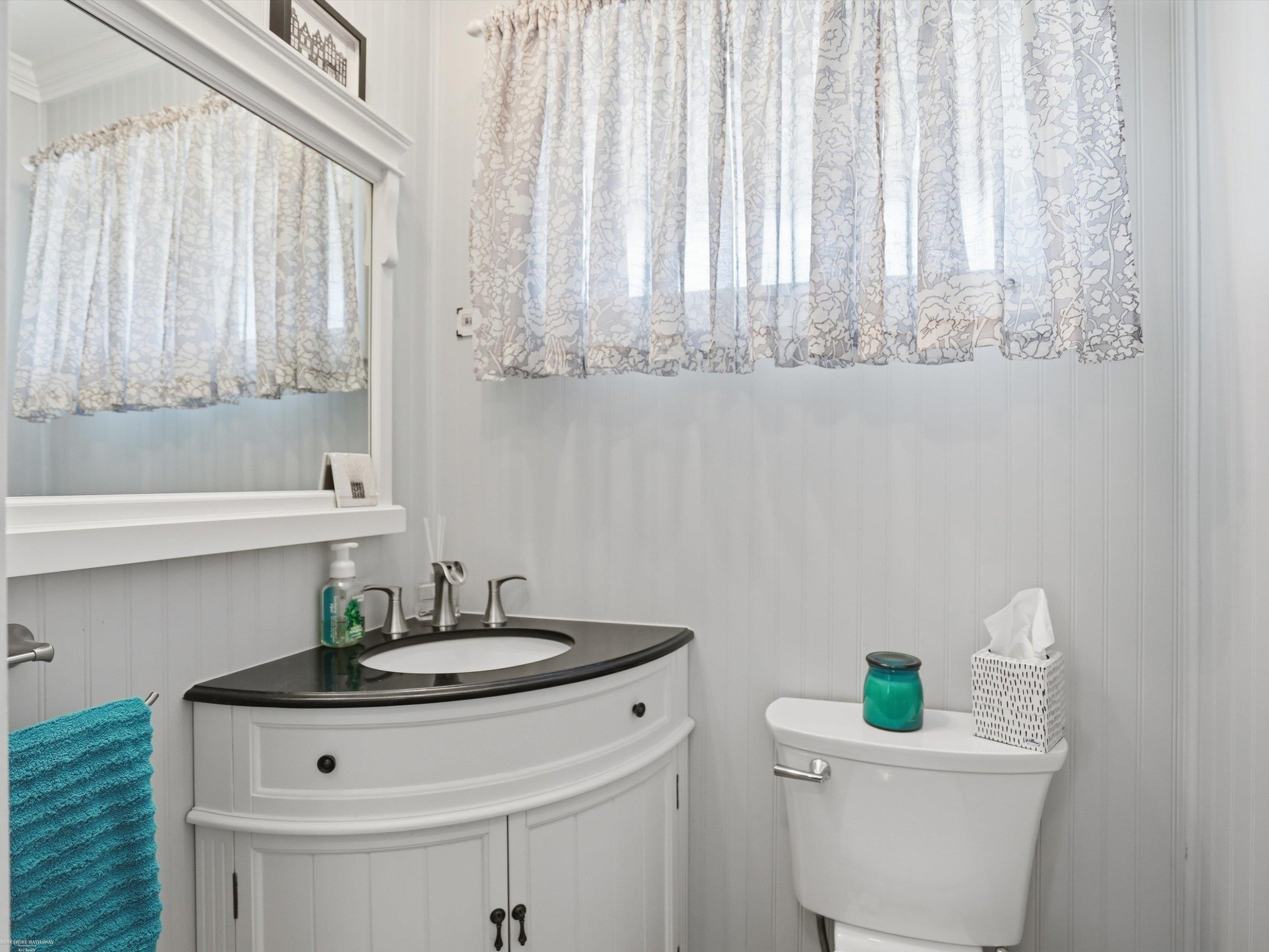 22445 Lange Street, Saint Clair Shores, MI 48080 — Photo 16