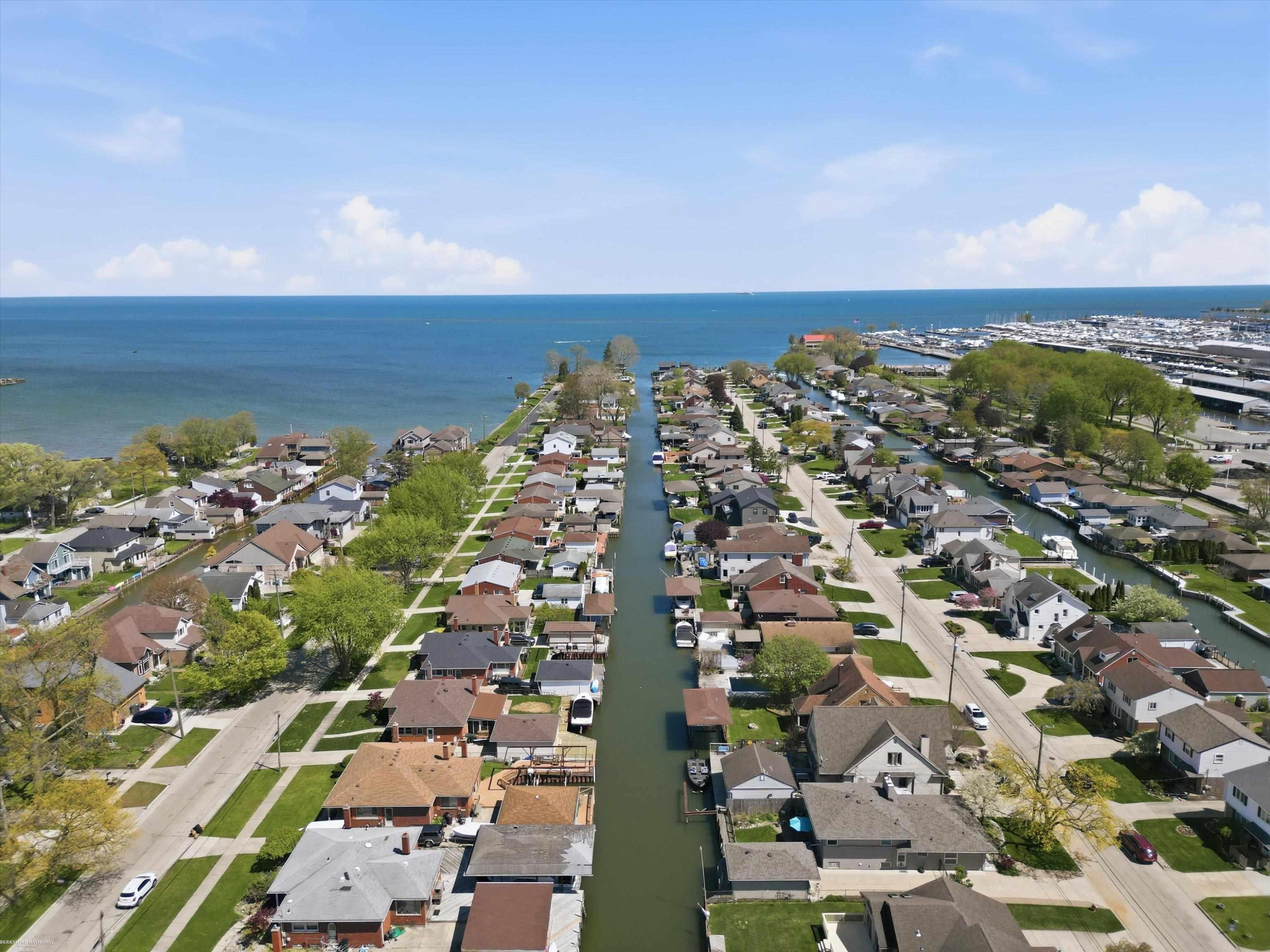 22445 Lange Street, Saint Clair Shores, MI 48080 — Photo 42