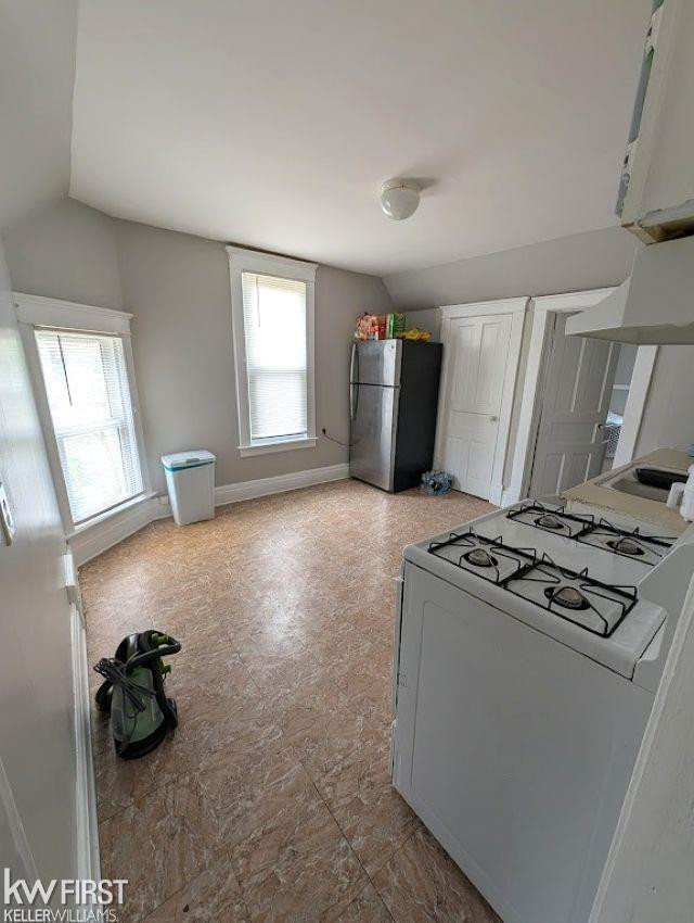 609 Thomson Street, Flint, MI 48503 — Photo 4
