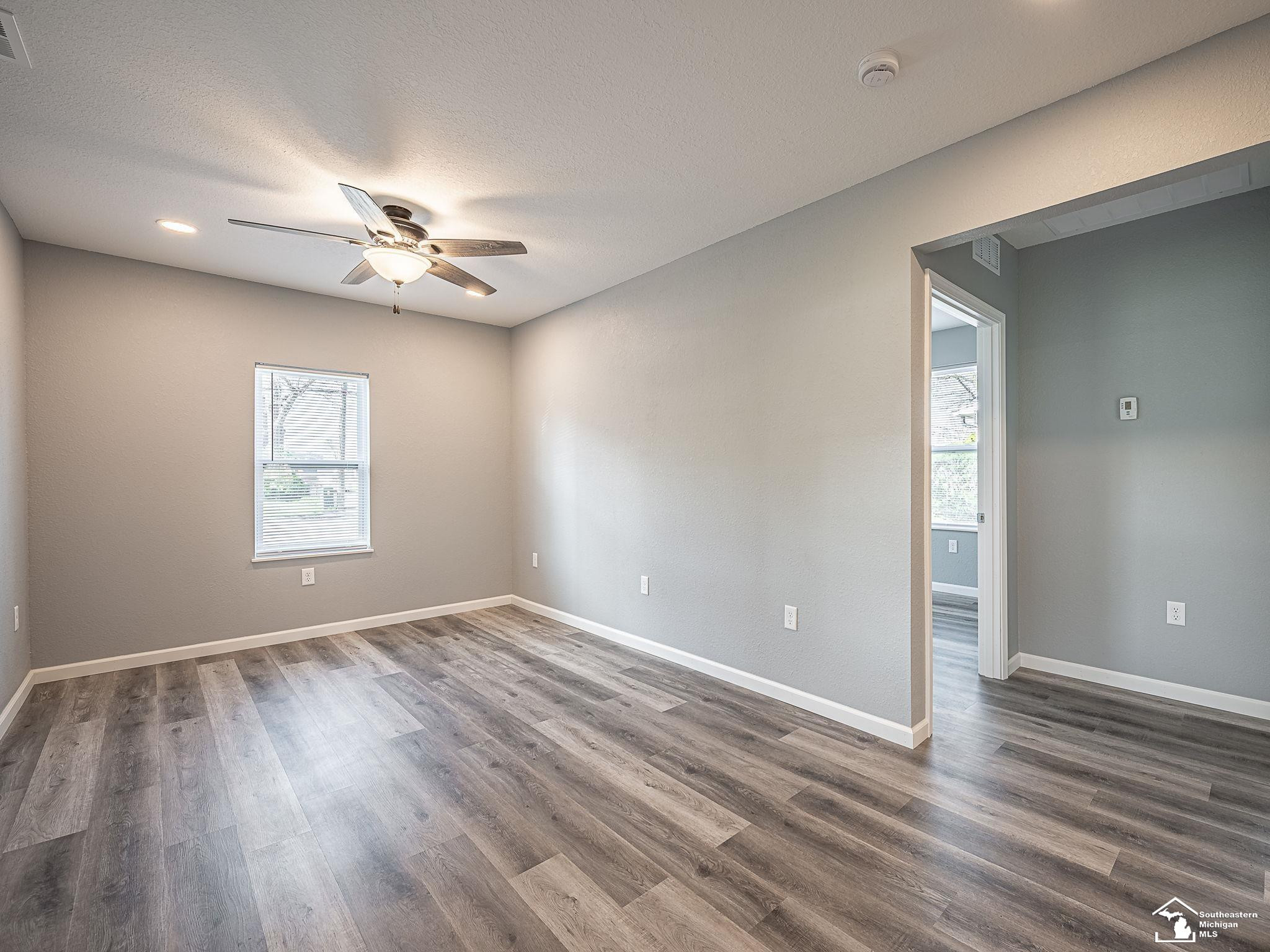 403 E Monroe Street, Dundee, MI 48131 — Photo 6