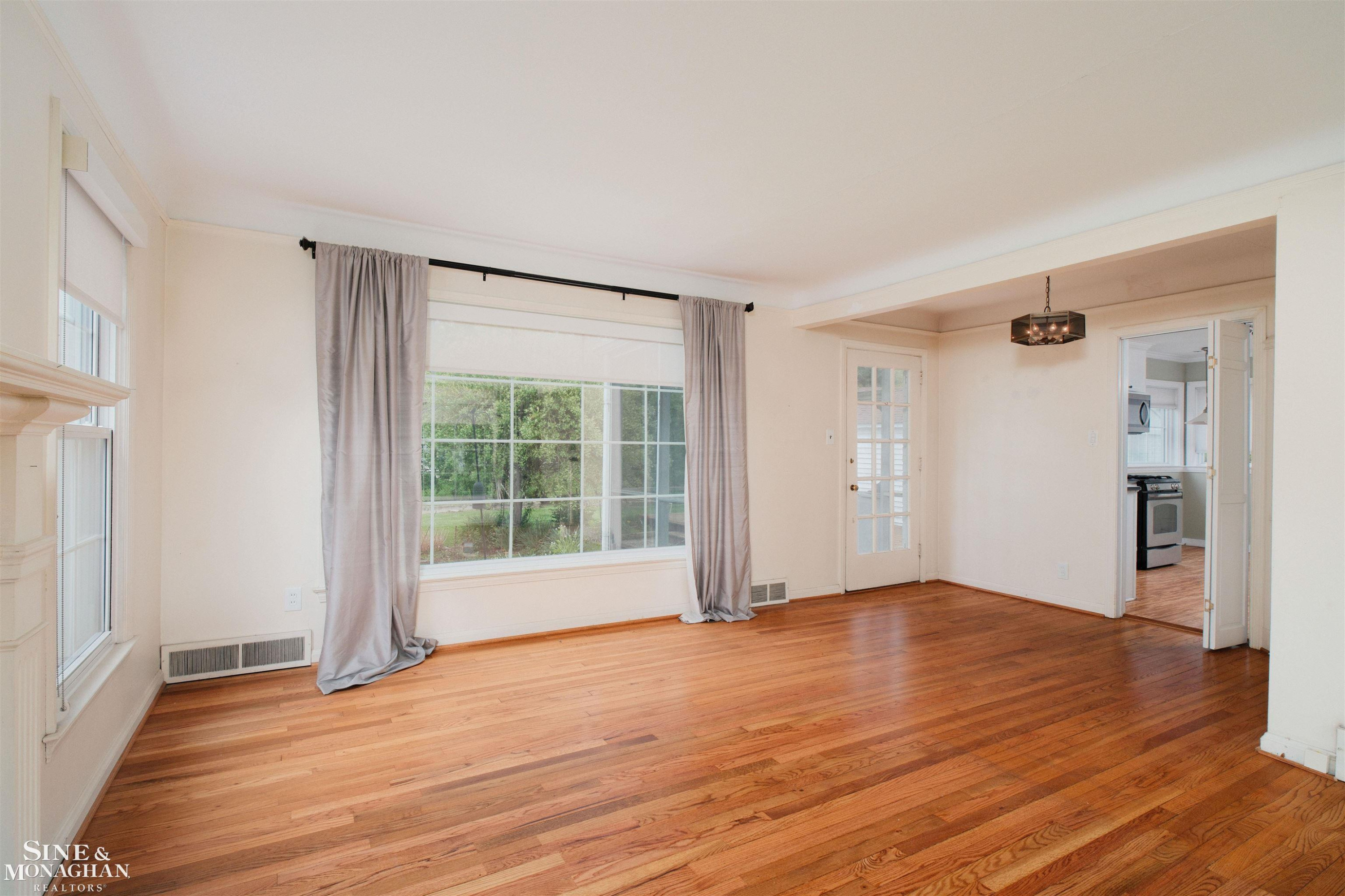 1726 Hawthorne Road, Grosse Pointe Woods, MI 48236 — Photo 7