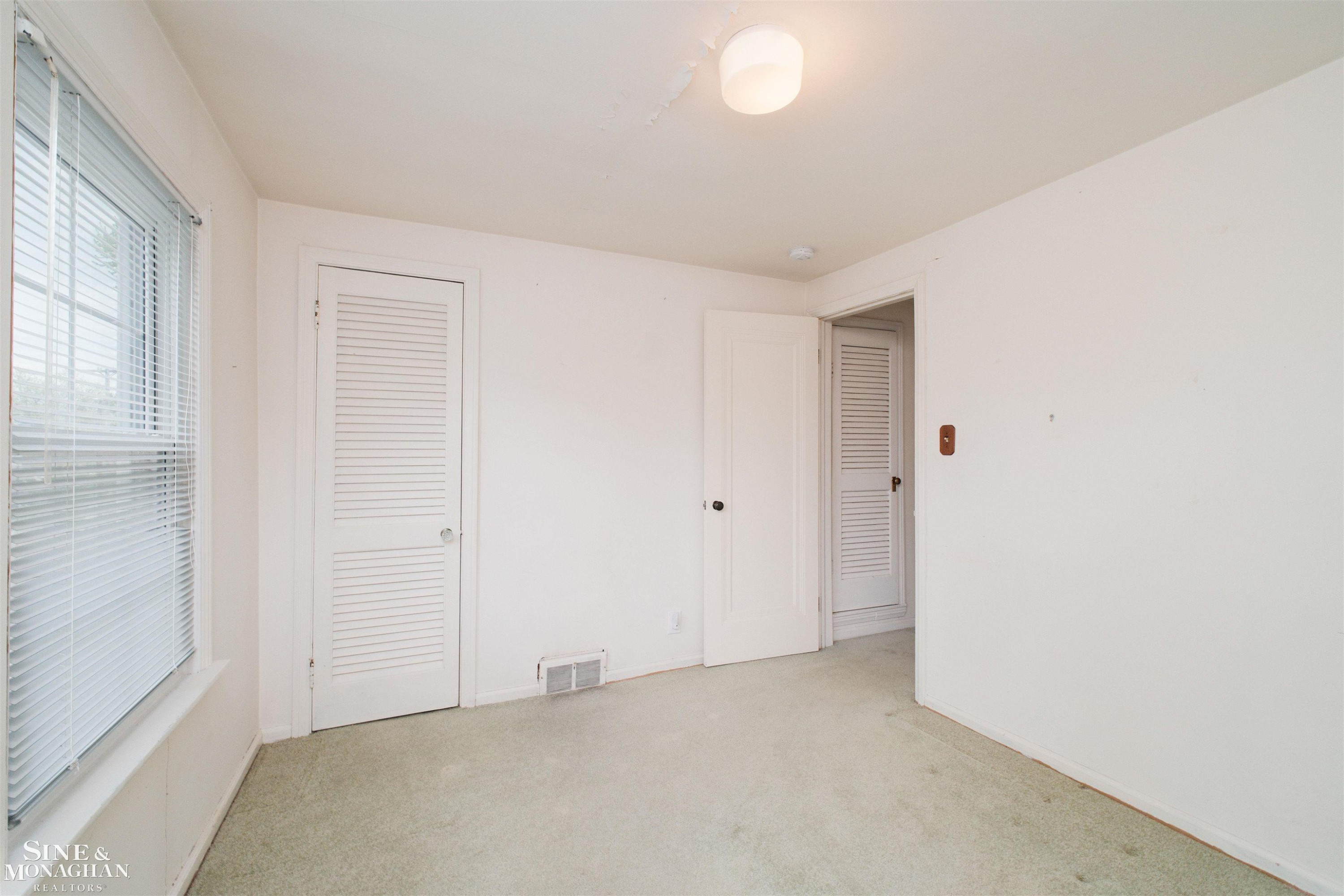 1726 Hawthorne Road, Grosse Pointe Woods, MI 48236 — Photo 24