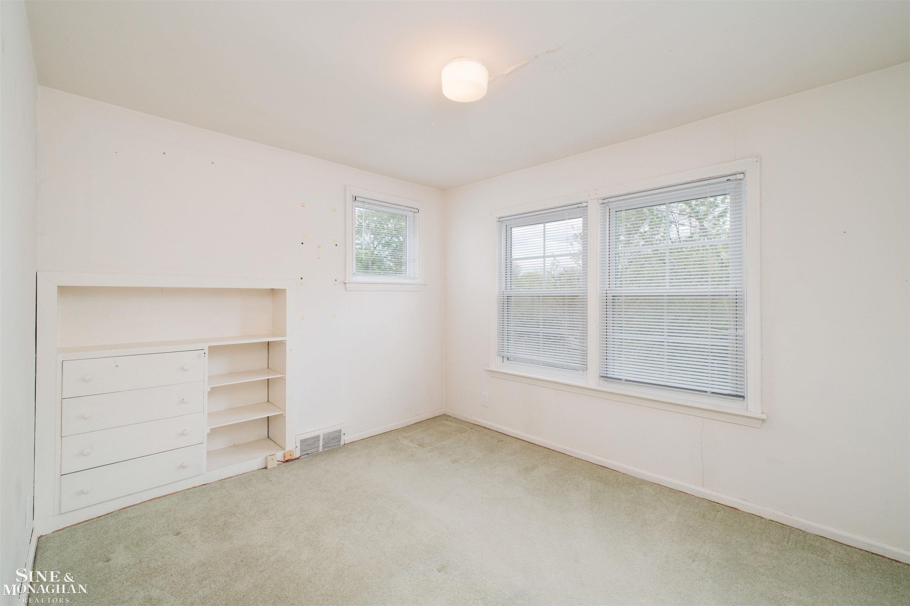 1726 Hawthorne Road, Grosse Pointe Woods, MI 48236 — Photo 25