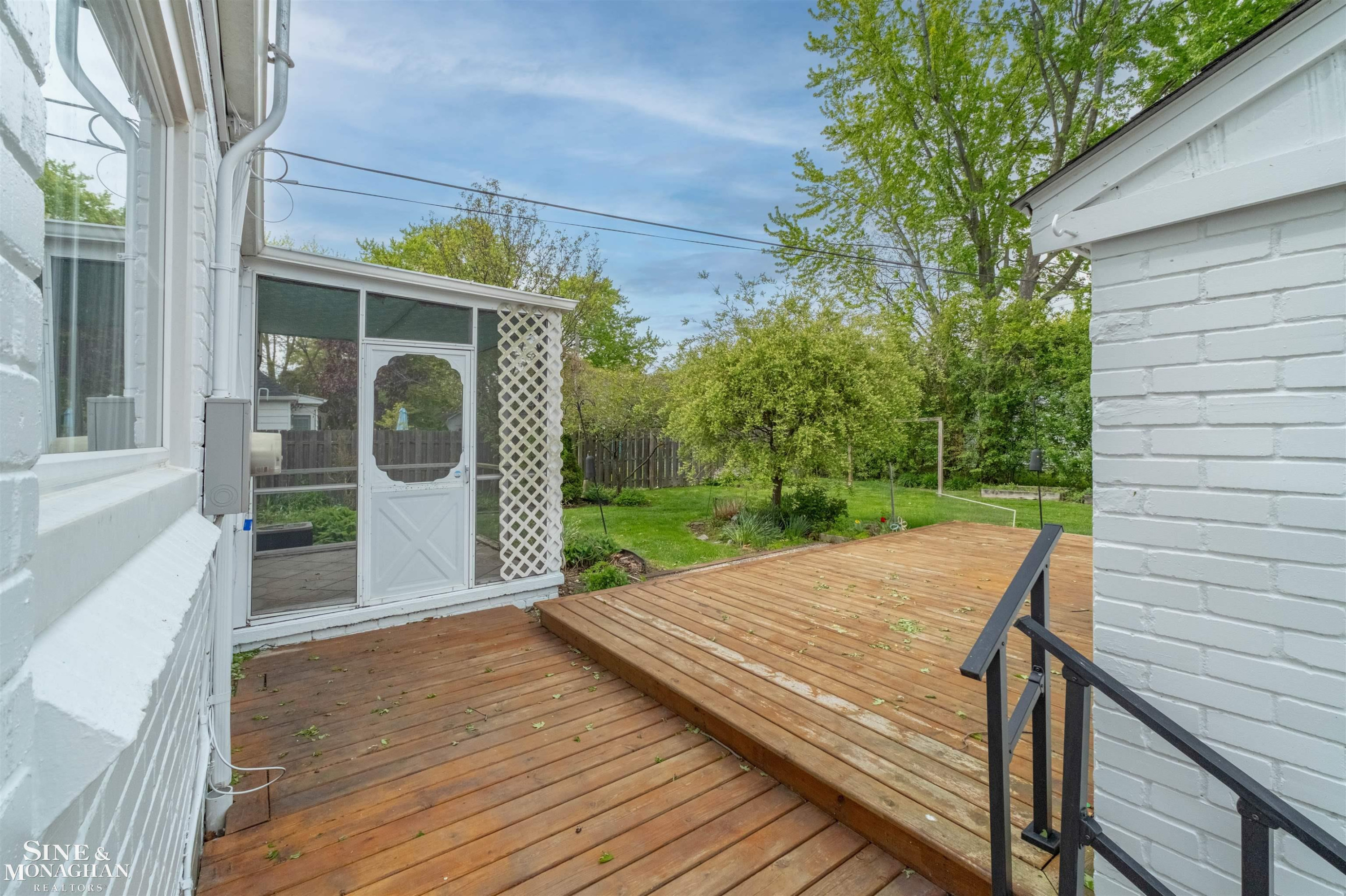 1726 Hawthorne Road, Grosse Pointe Woods, MI 48236 — Photo 33