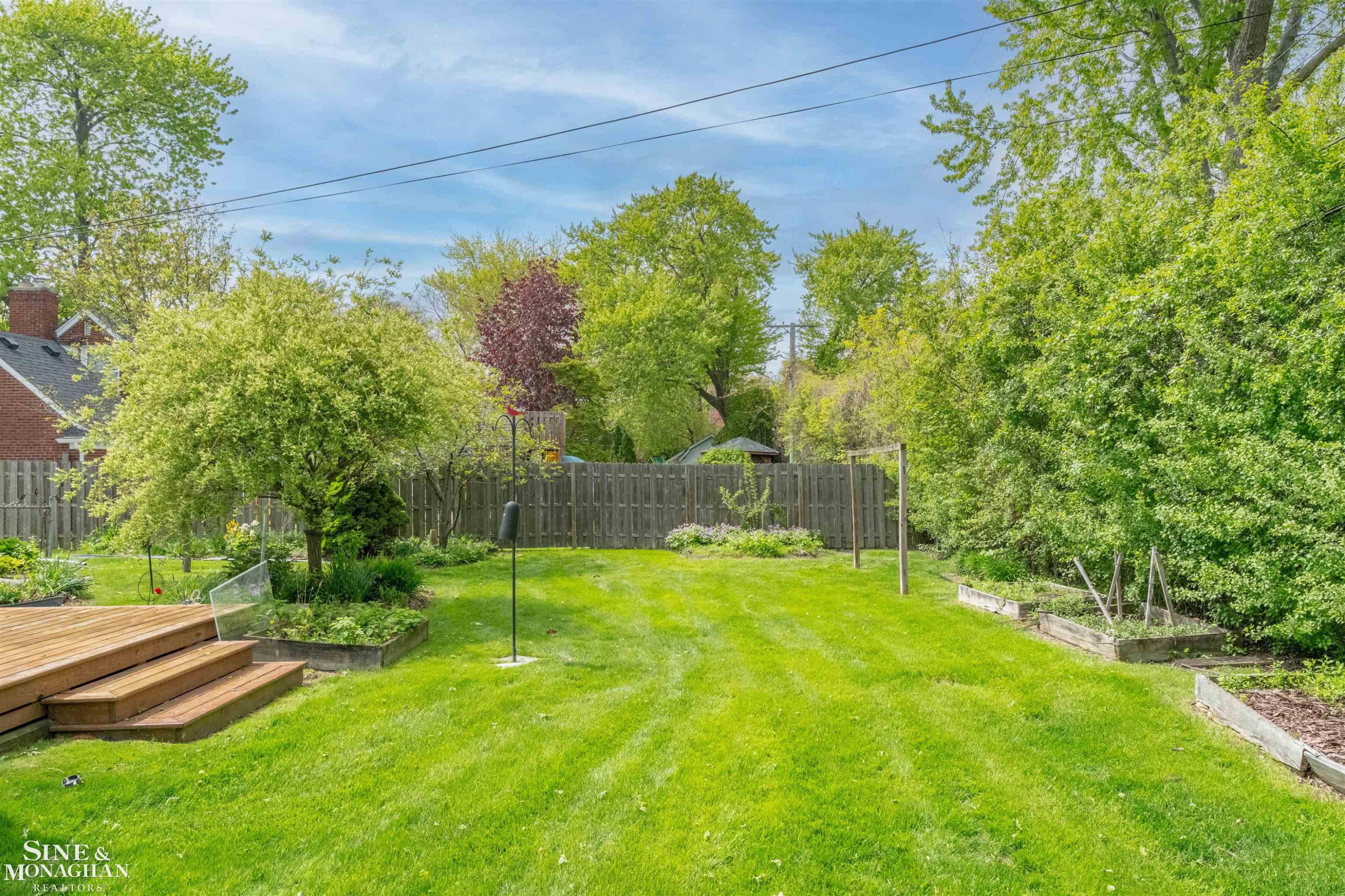 1726 Hawthorne Road, Grosse Pointe Woods, MI 48236 — Photo 38