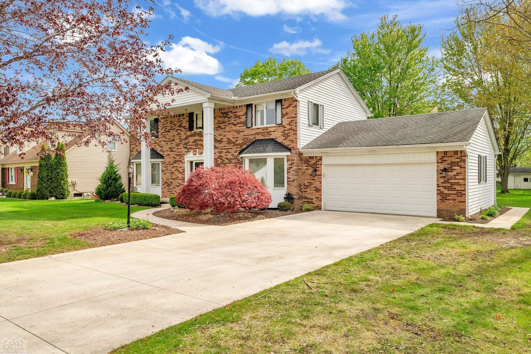 5409 Vista Belle Court, MI — Photo 2