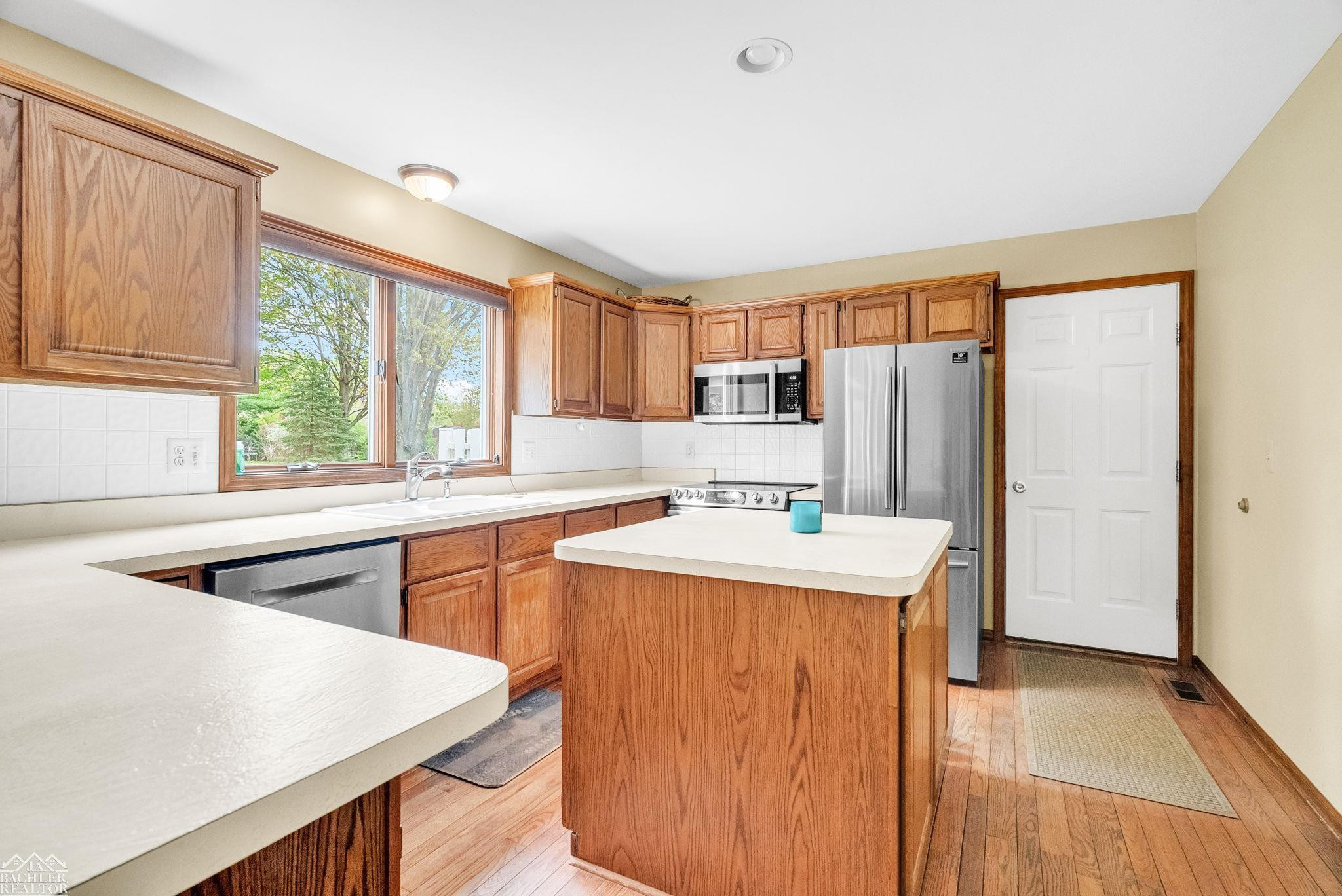 5409 Vista Belle Court, MI — Photo 9