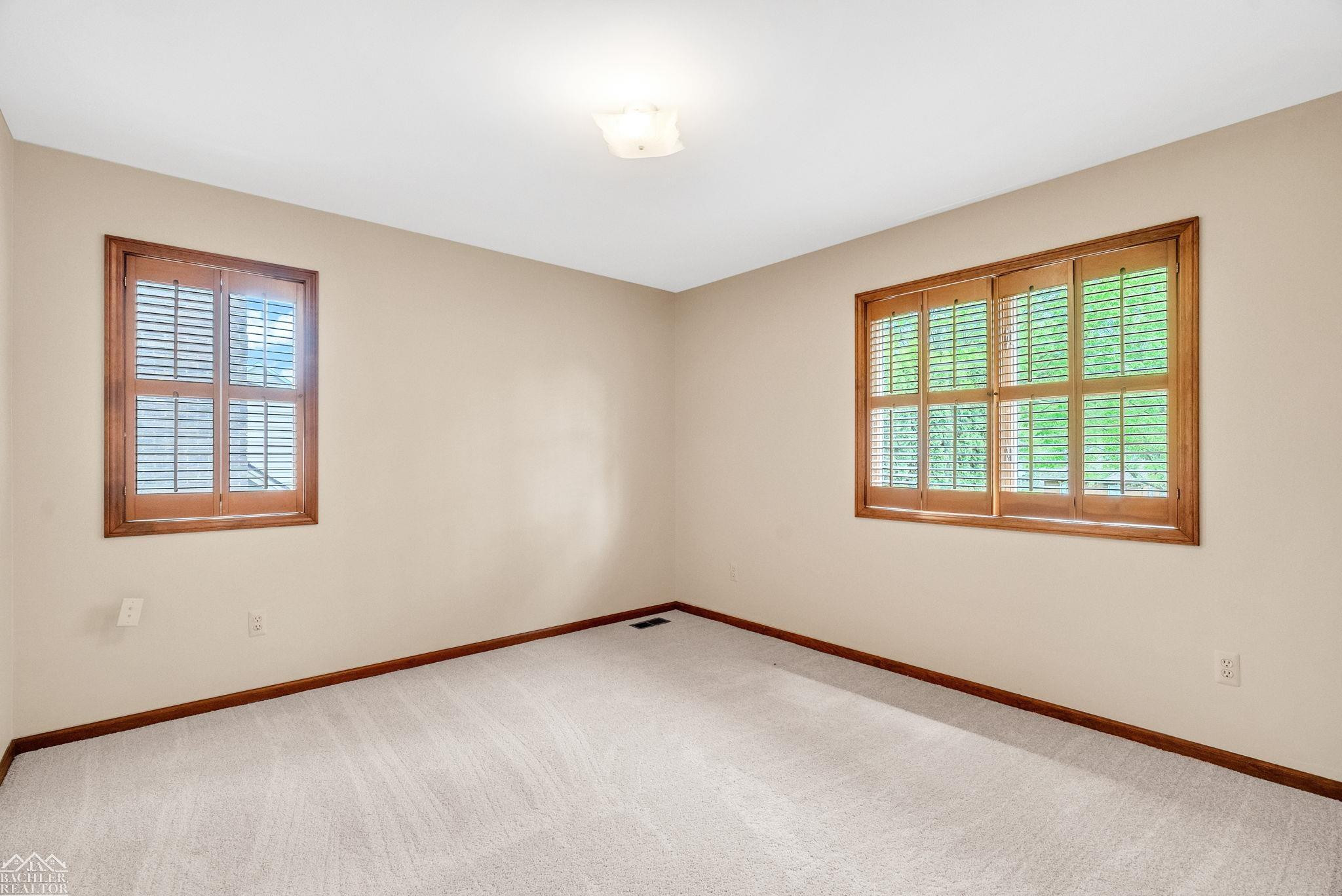 5409 Vista Belle Court, MI — Photo 19