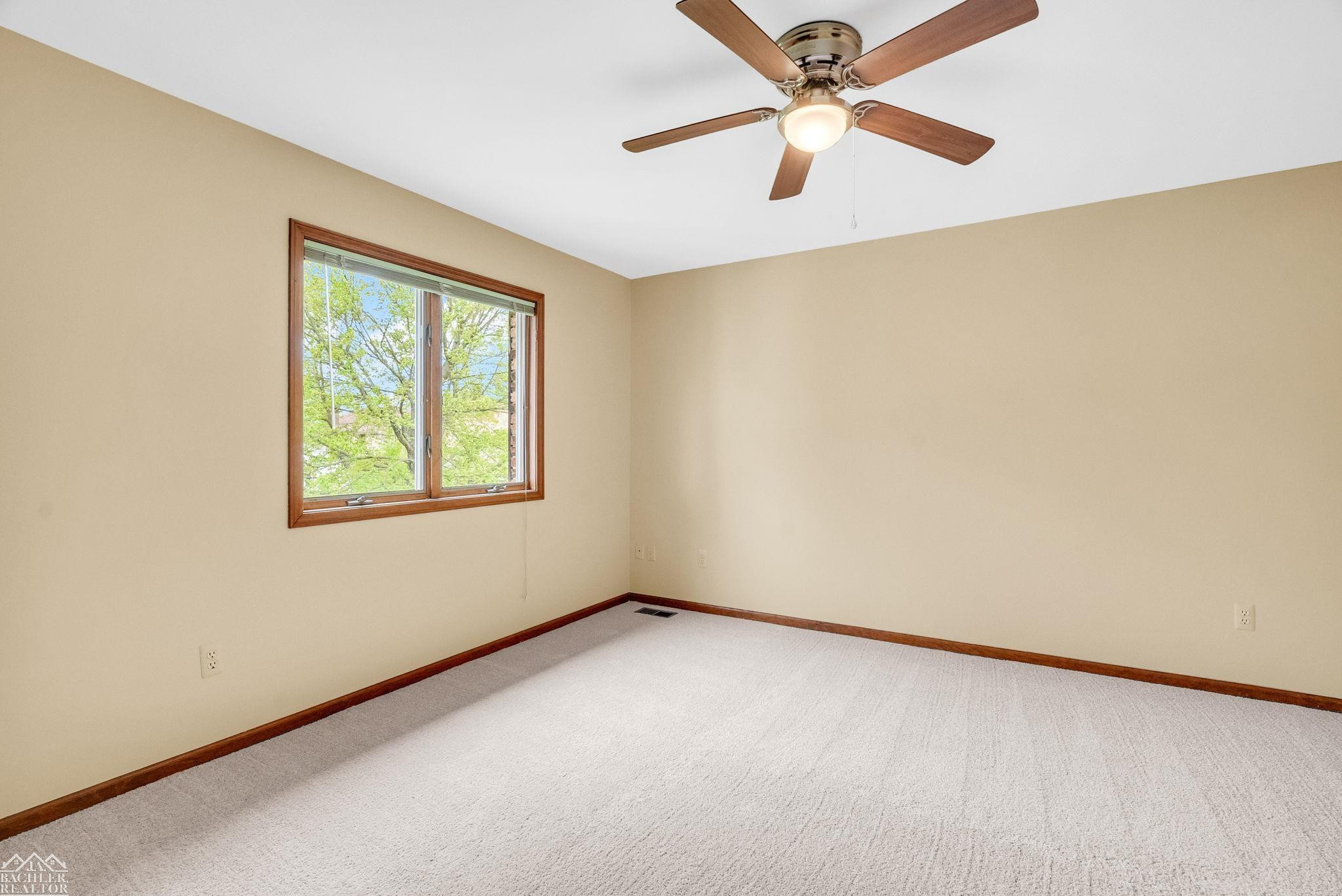 5409 Vista Belle Court, MI — Photo 22