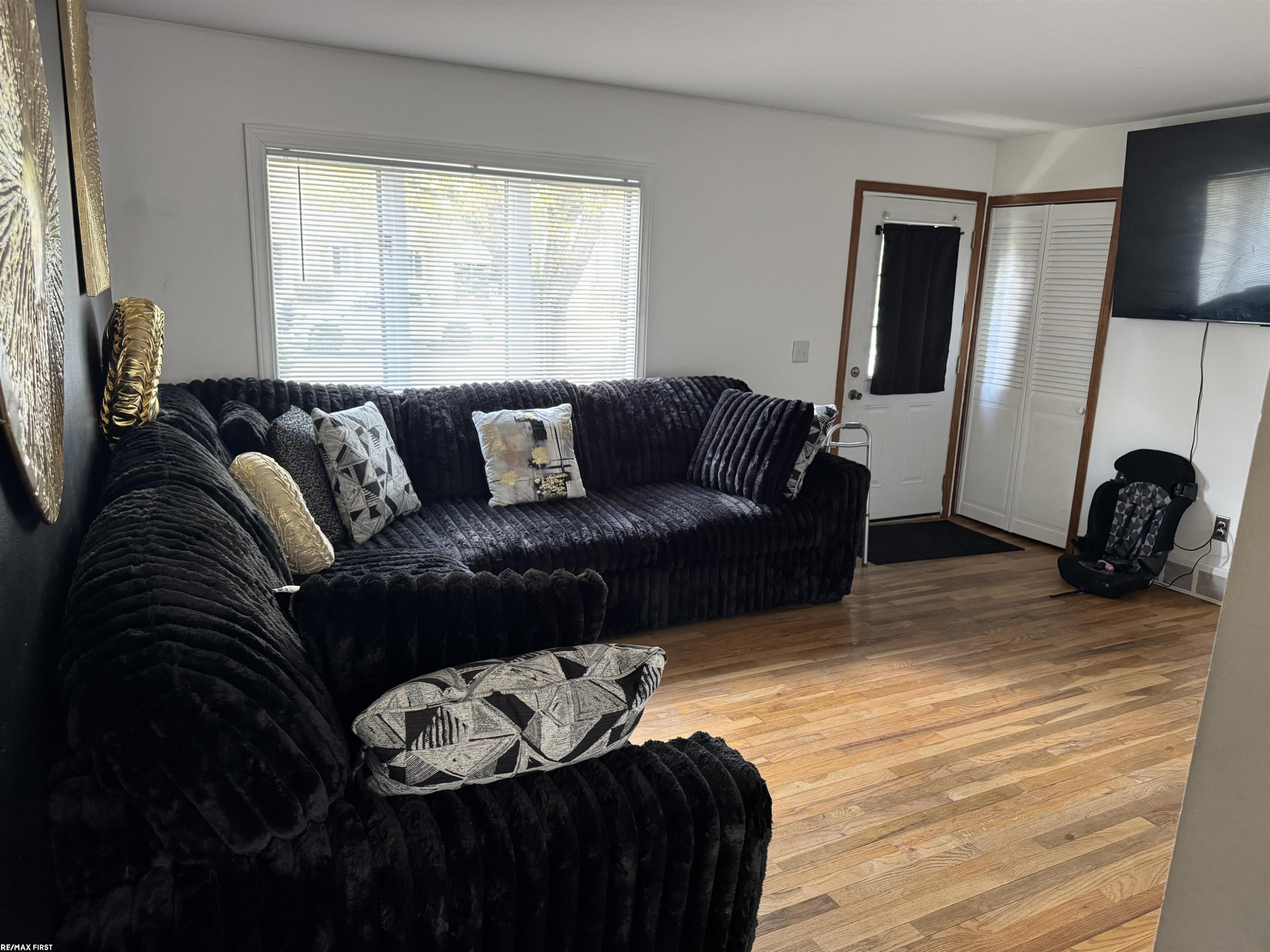 6095 S Mohawk Avenue, Ypsilanti, MI 48197 — Photo 5
