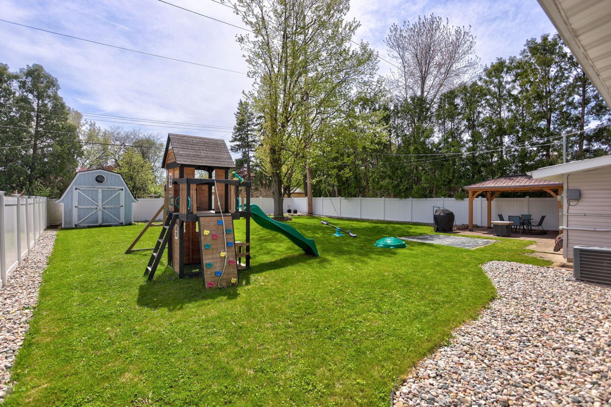 2795 Bradford Drive, Saginaw, MI 48603 — Photo 29