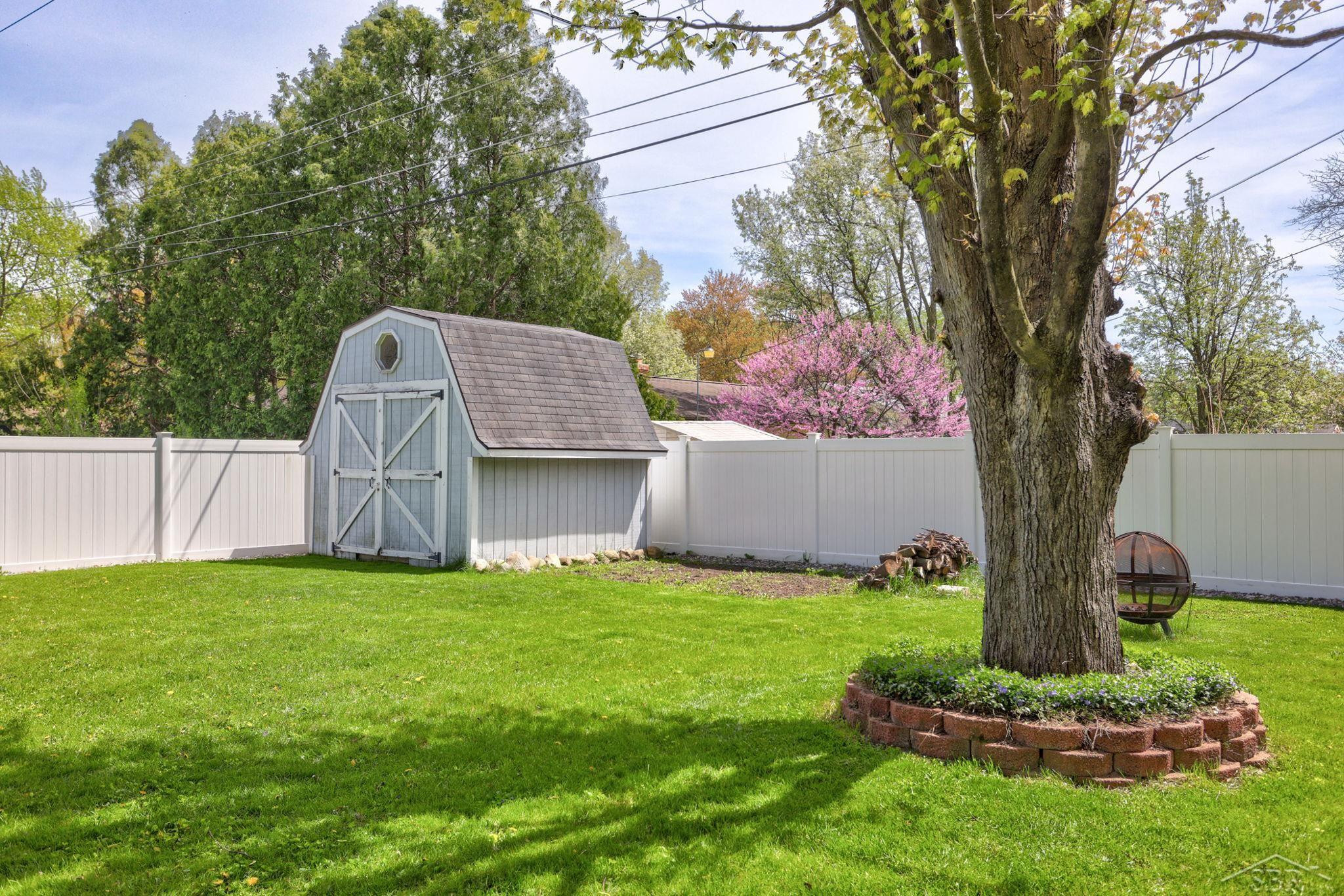 2795 Bradford Drive, Saginaw, MI 48603 — Photo 30