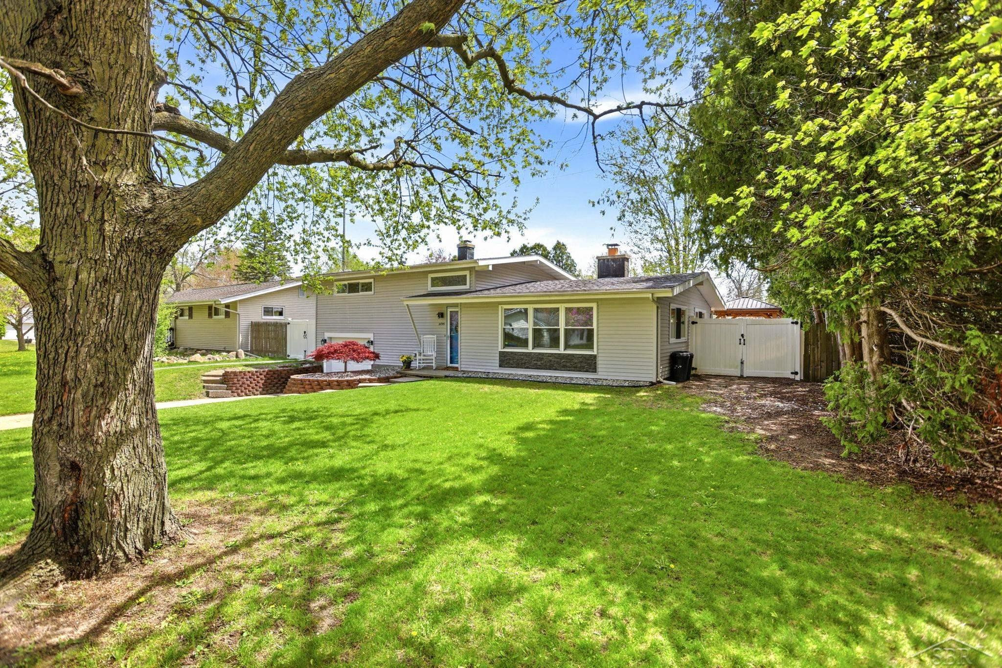 2795 Bradford Drive, Saginaw, MI 48603 — Photo 32