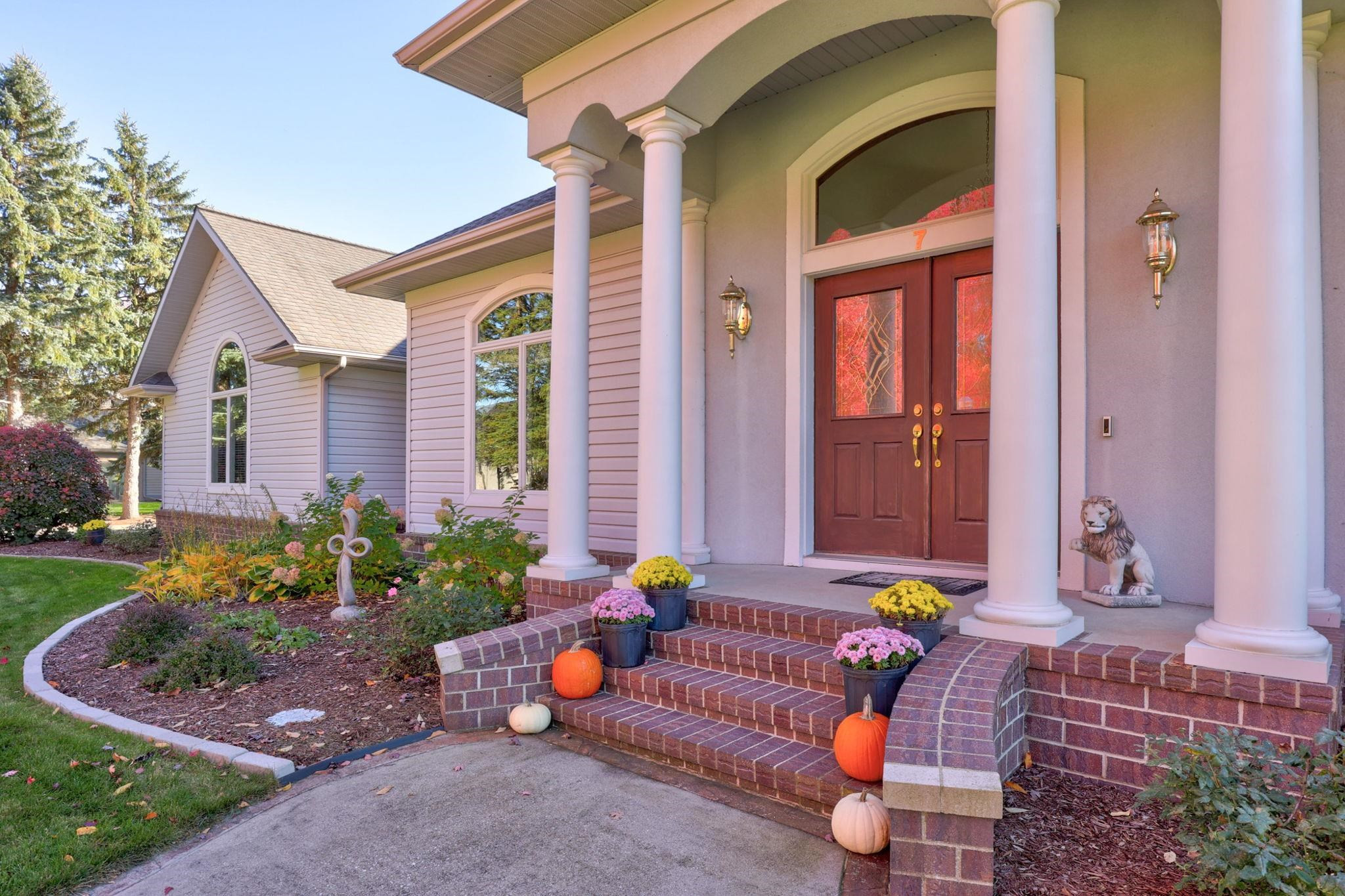 7 Wickson Court, Frankenmuth, MI 48734 — Photo 4