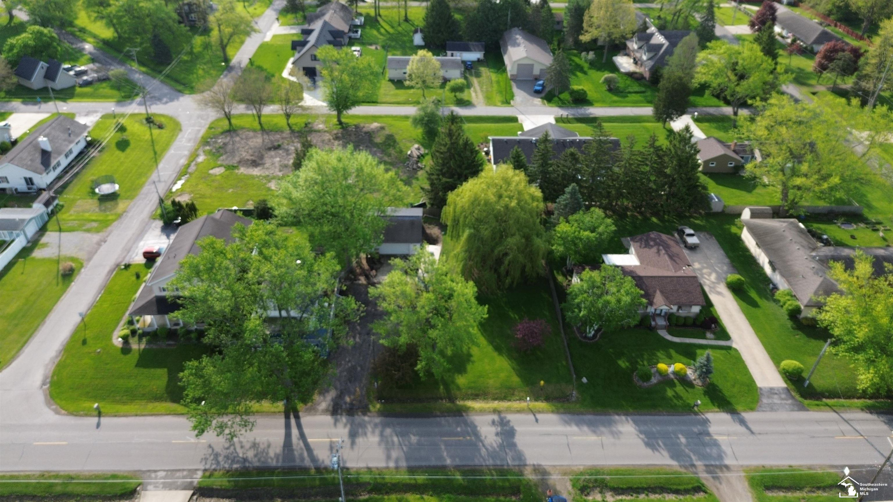 13752 Laplaisance Road, Monroe, MI 48161 — Photo 32