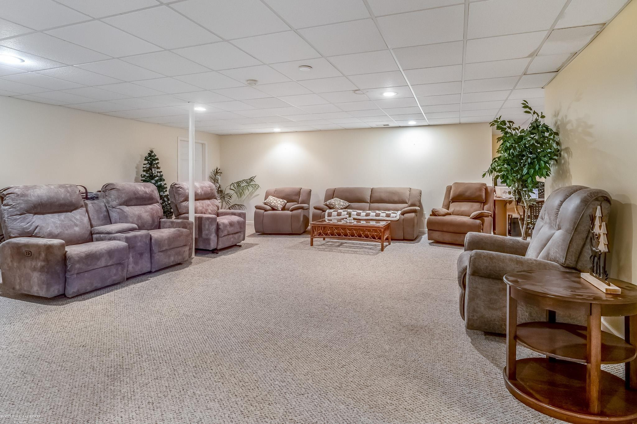 1712 Wood Trail, Oxford, MI 48371 — Photo 32