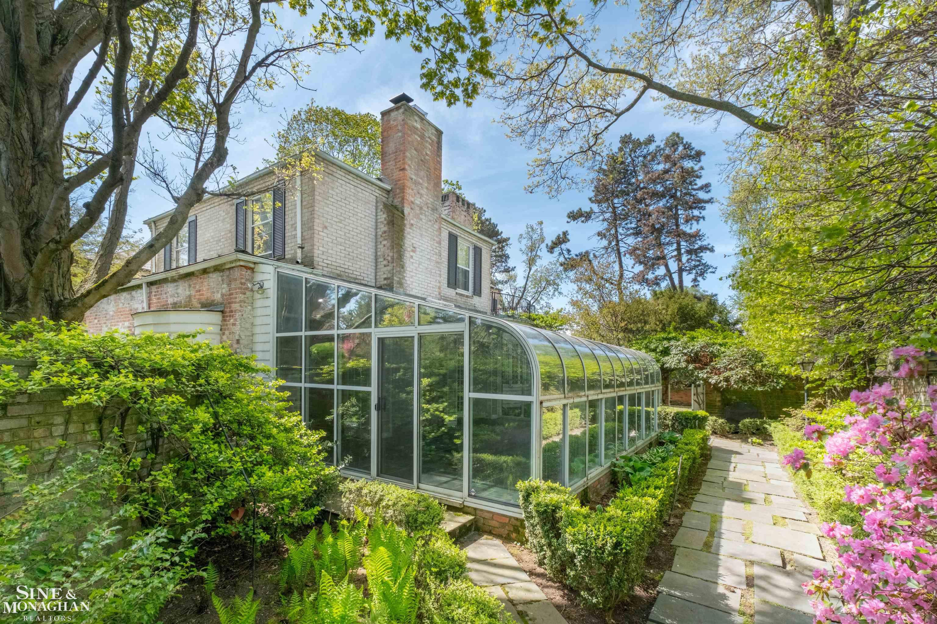 481 Kercheval Avenue, Grosse Pointe Farms, MI 48236 — Photo 20