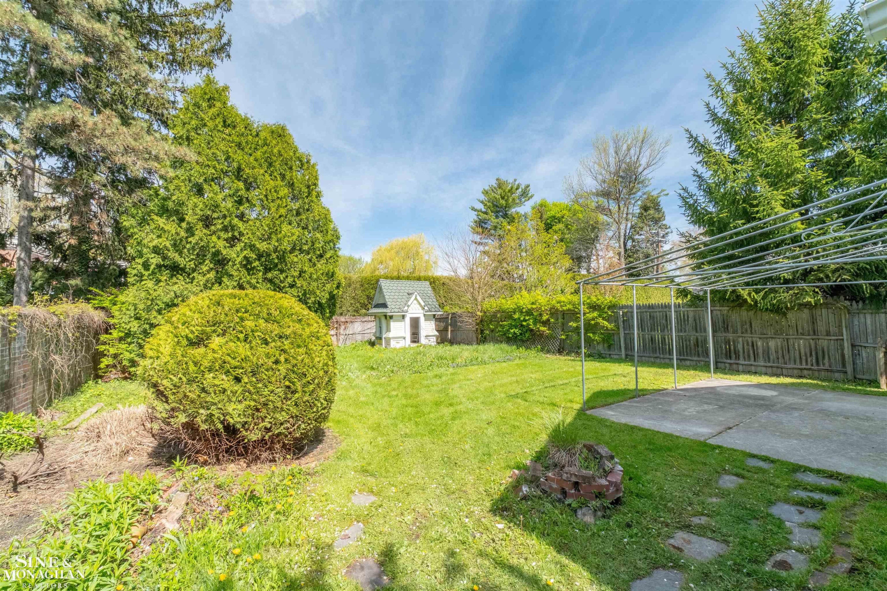 481 Kercheval Avenue, Grosse Pointe Farms, MI 48236 — Photo 22