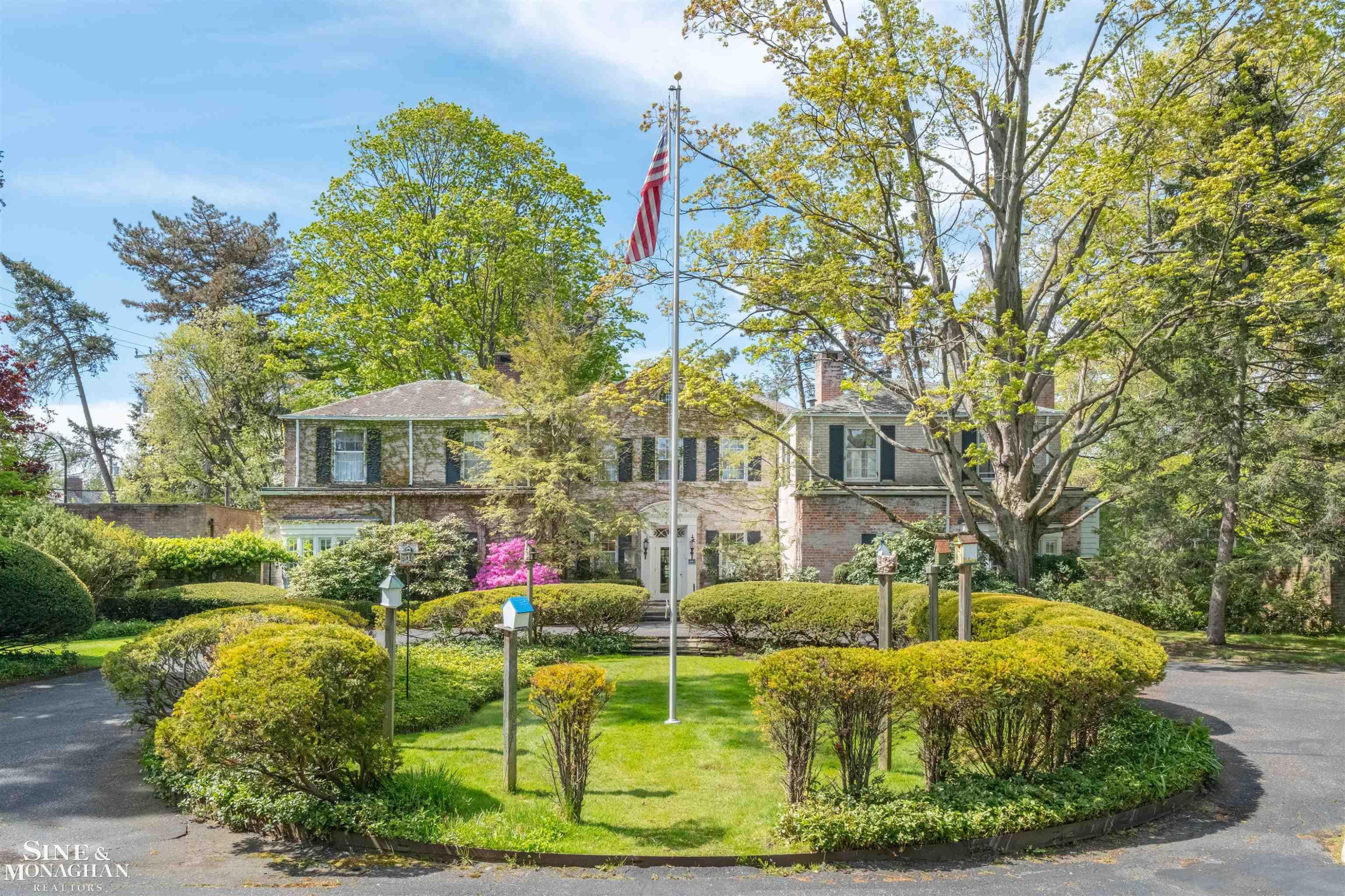 481 Kercheval Avenue, Grosse Pointe Farms, MI 48236 — Photo 31