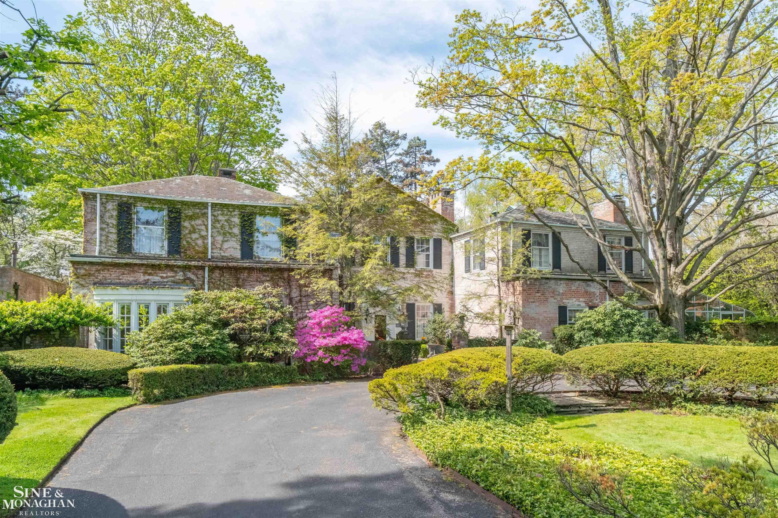 481 Kercheval Avenue, Grosse Pointe Farms, MI 48236 — Photo 33
