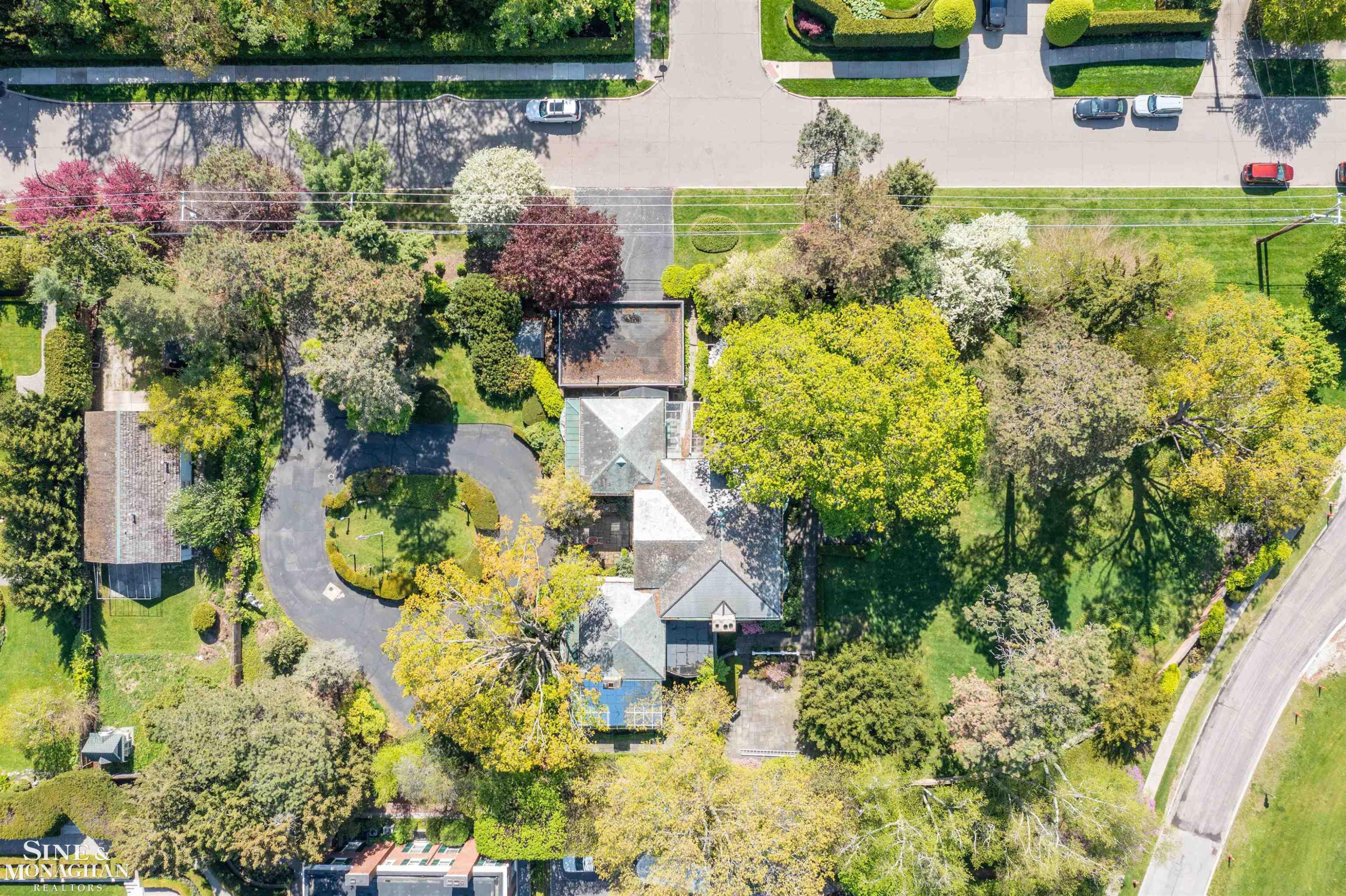 481 Kercheval Avenue, Grosse Pointe Farms, MI 48236 — Photo 38