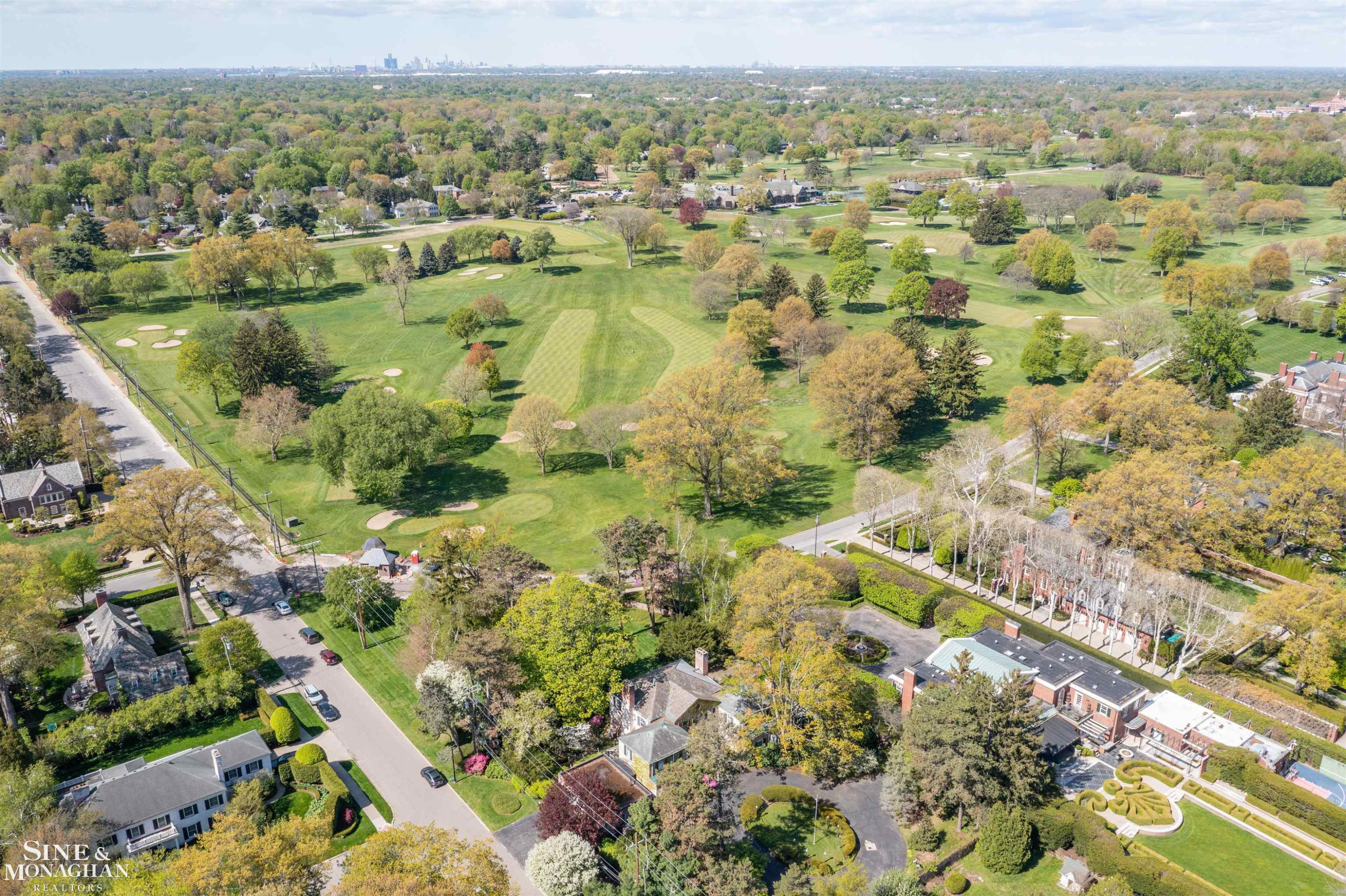 481 Kercheval Avenue, Grosse Pointe Farms, MI 48236 — Photo 39