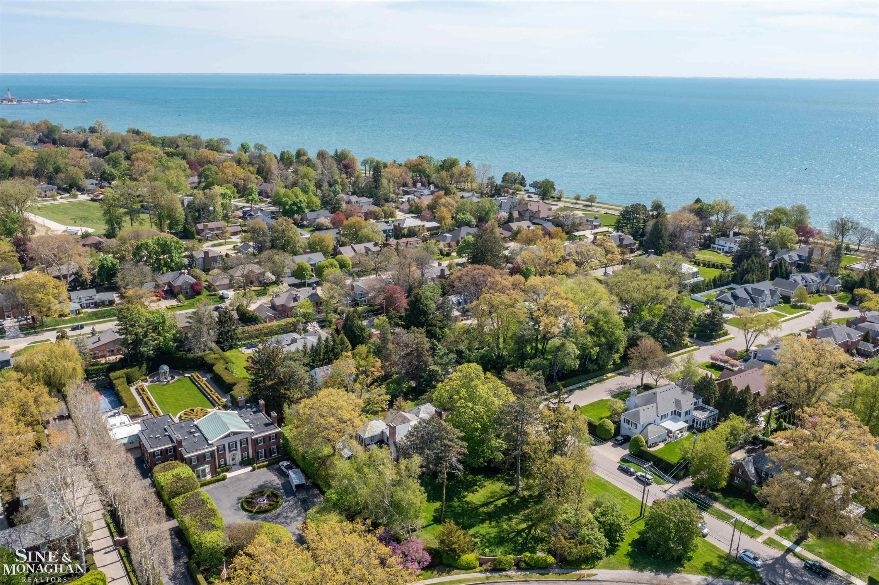481 Kercheval Avenue, Grosse Pointe Farms, MI 48236 — Photo 40