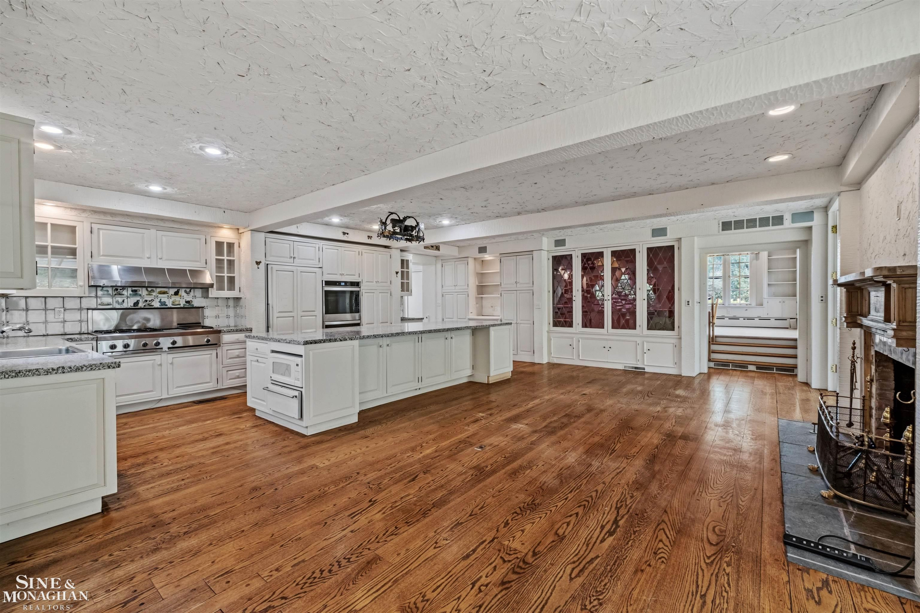 481 Kercheval Avenue, Grosse Pointe Farms, MI 48236 — Photo 67